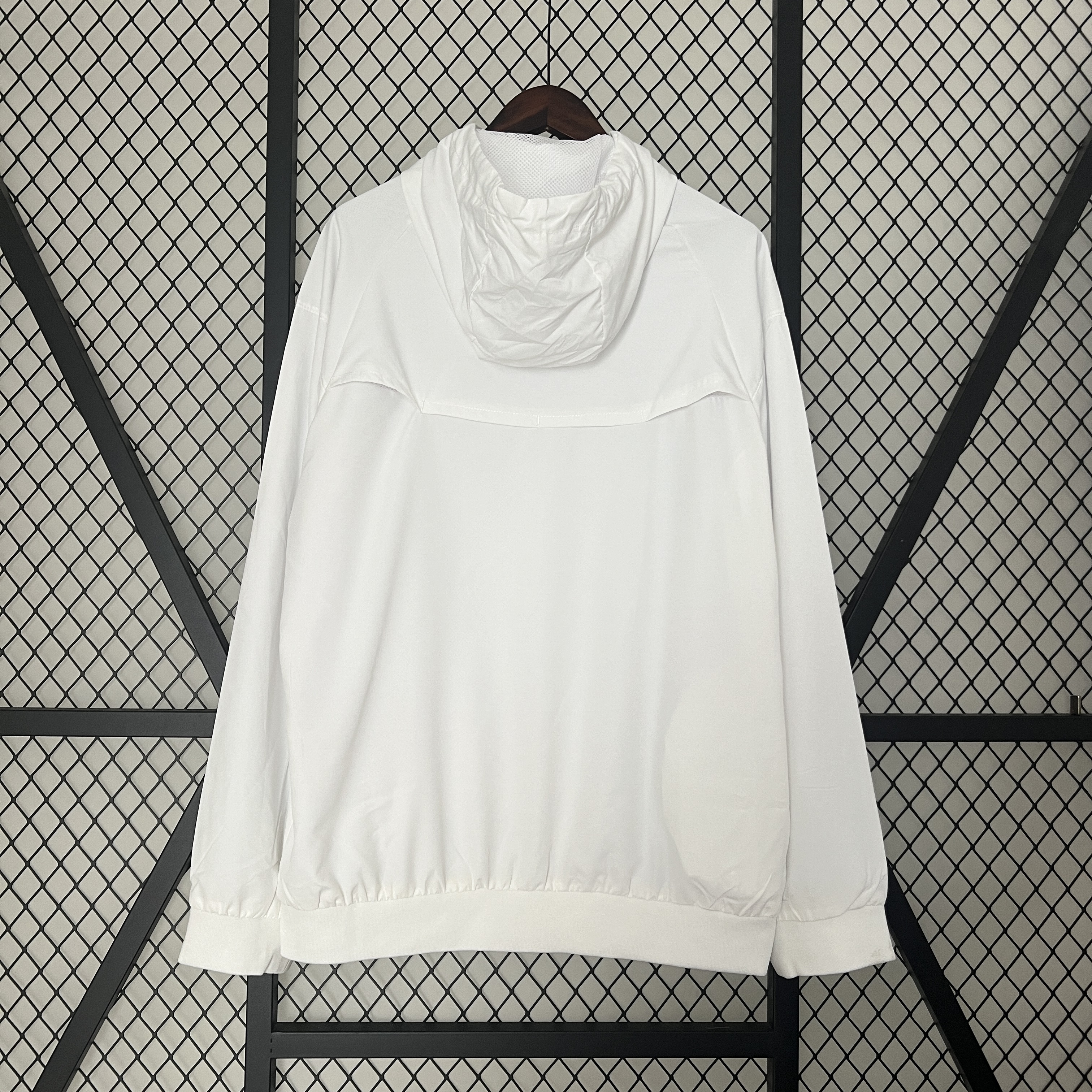 Corinthians 24/25 Windbreaker White