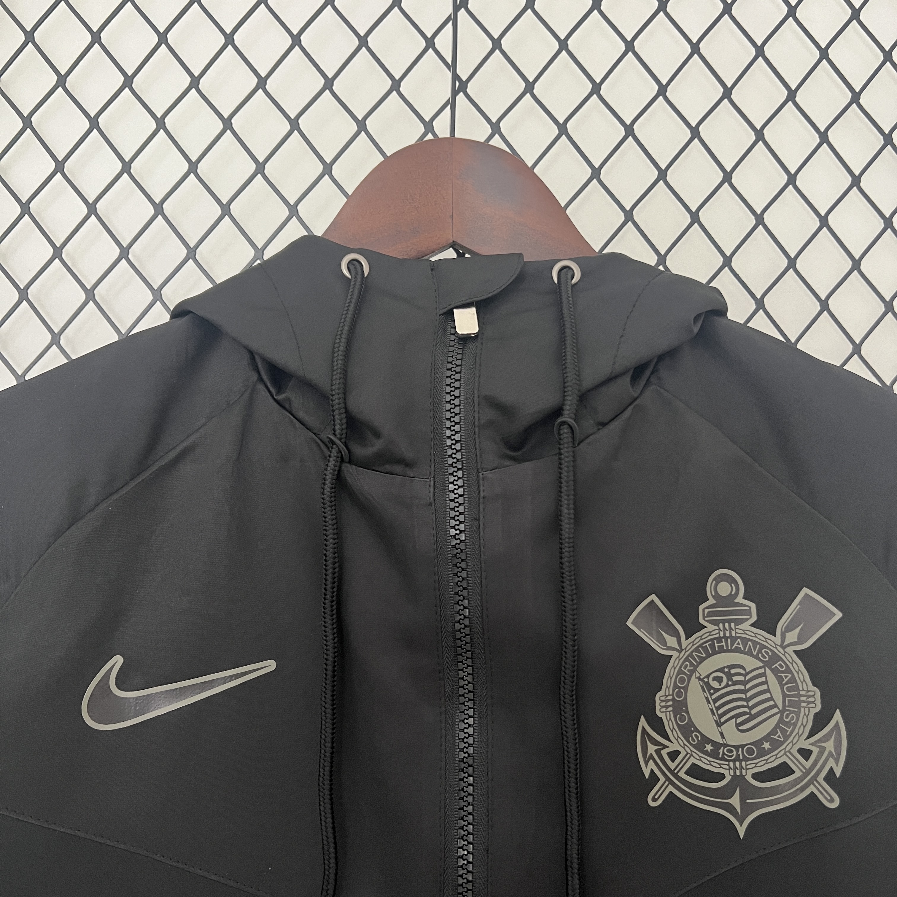Corinthians 24/25  Windbreaker Black 3