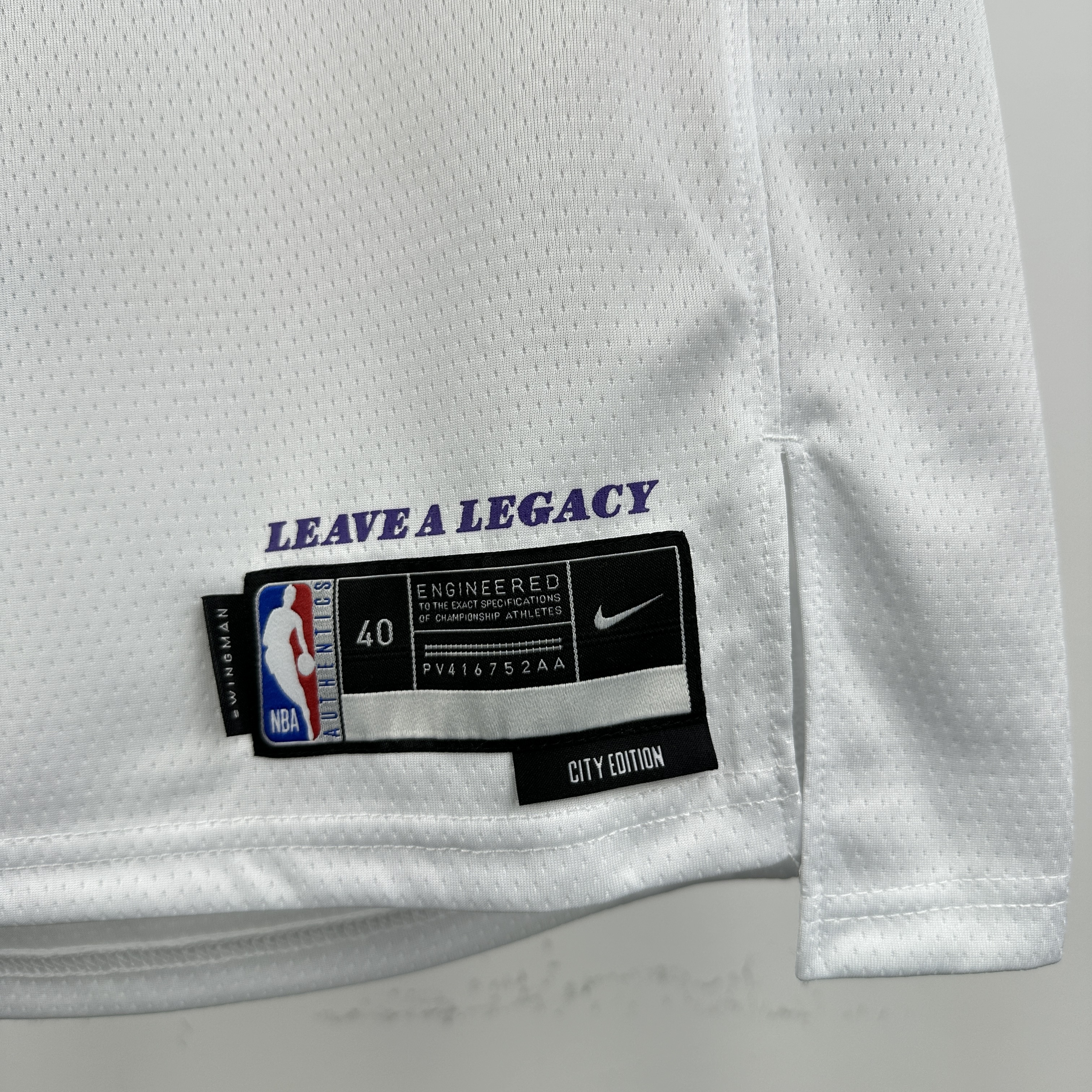 23 Season Lakers City Edition No.77 Dončić