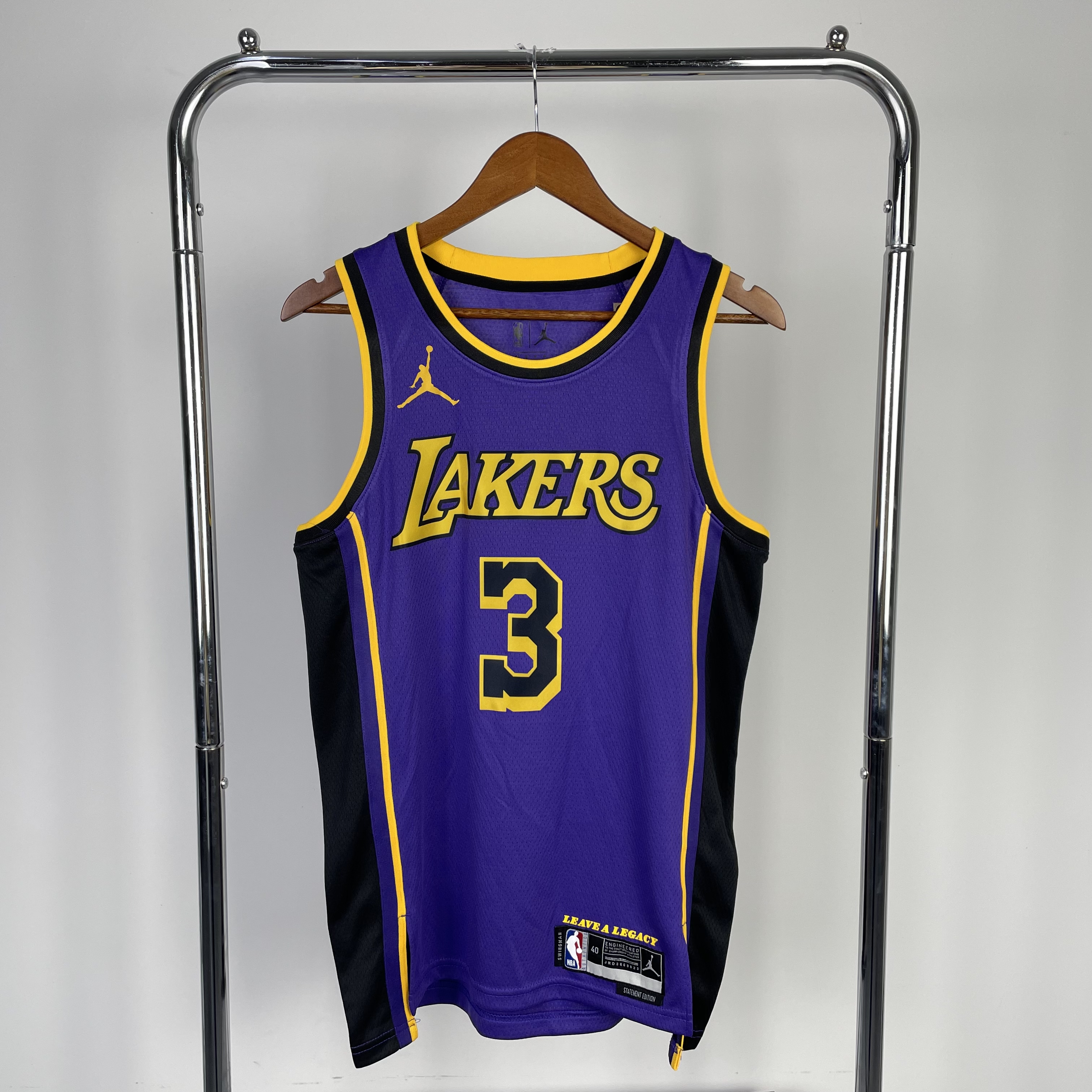 23 Season Lakers No. 3 DAVIS