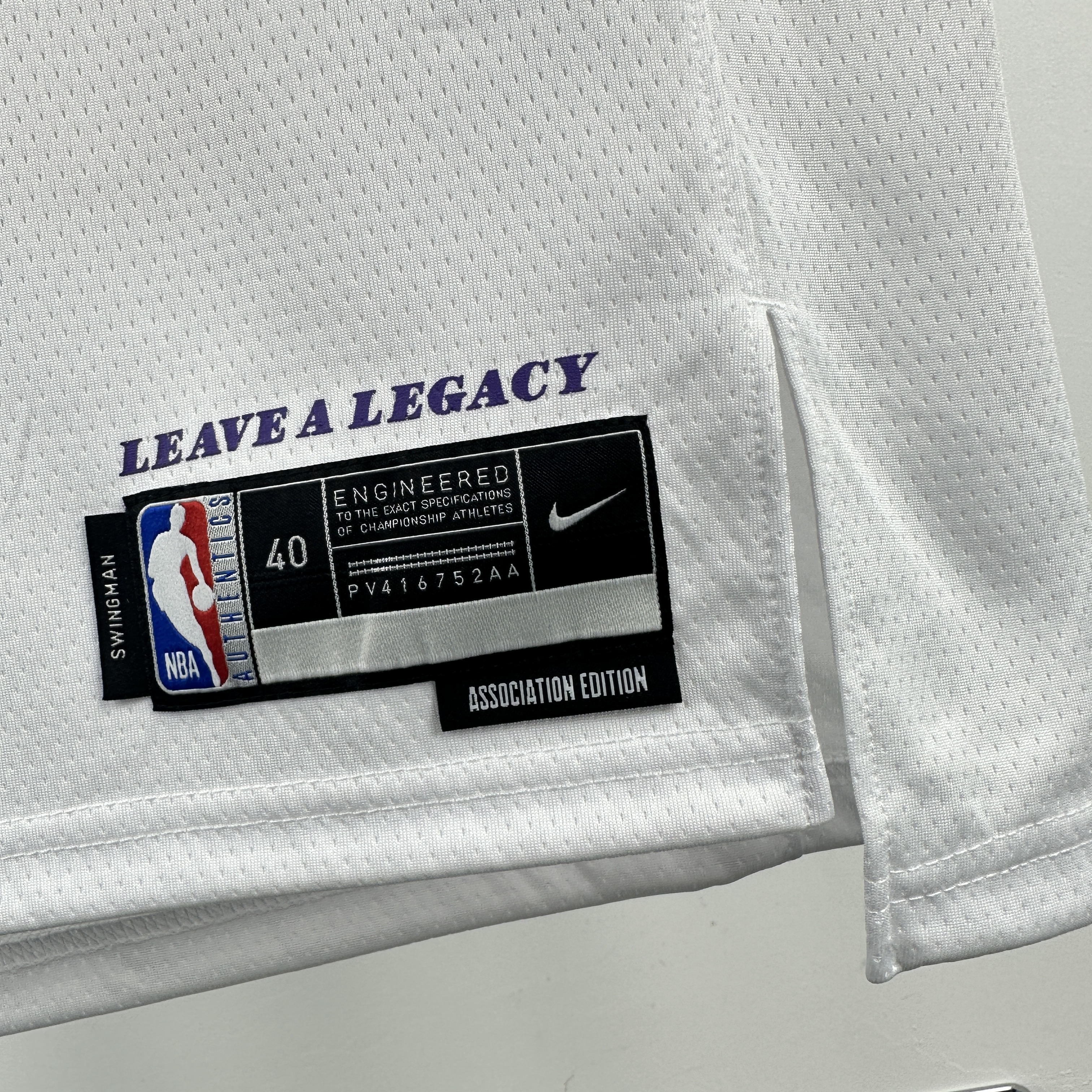 23 Season Lakers White No. 77 Dončić