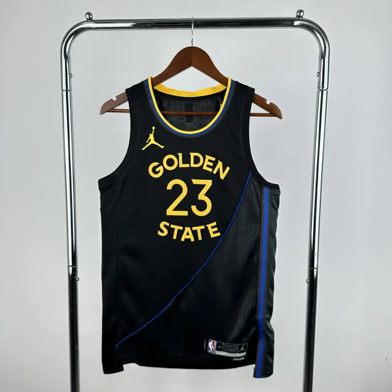 25 Season Warriors Flyer Edition #23