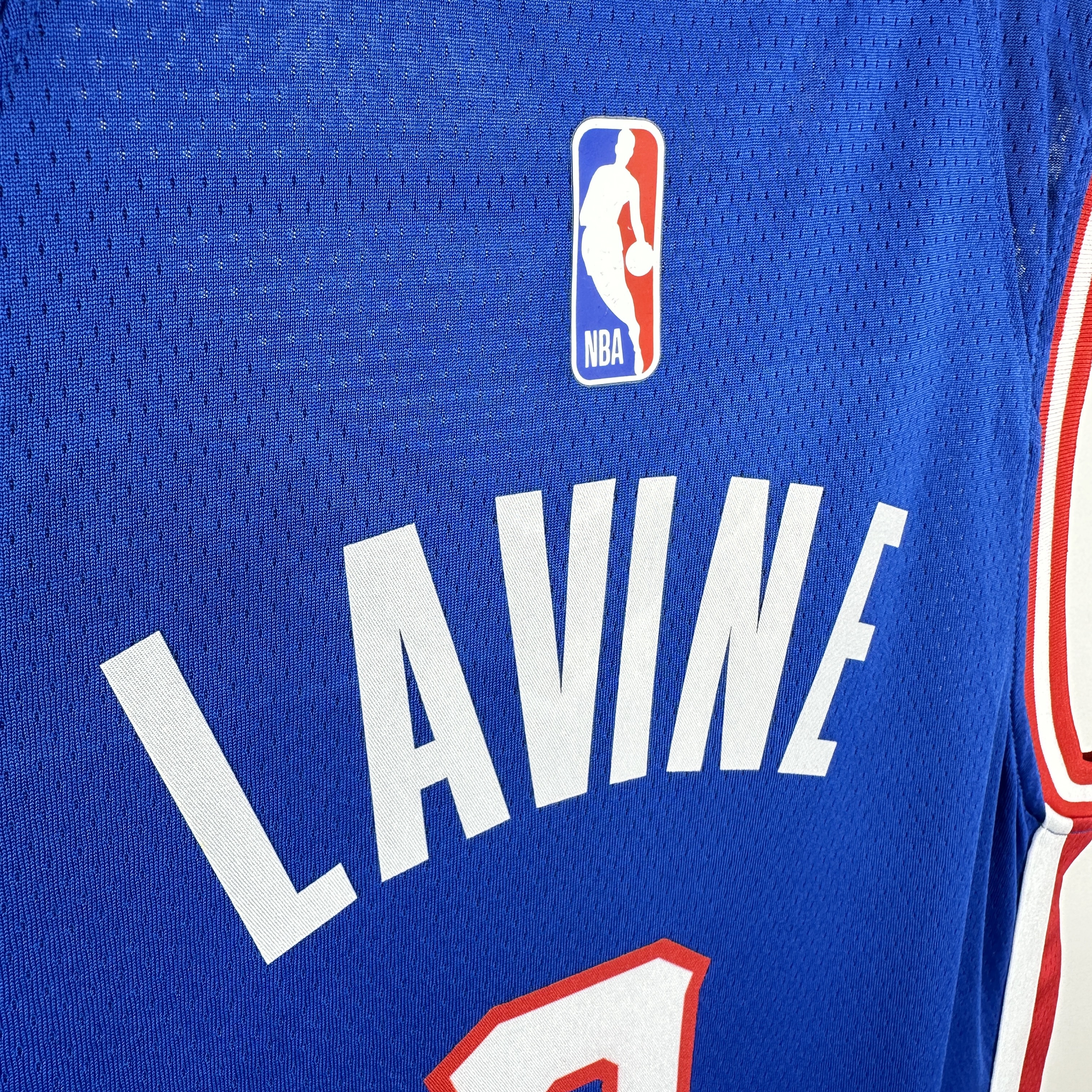 25 SEASON SACRAMENTO KINGS CITY  #8 Lavine