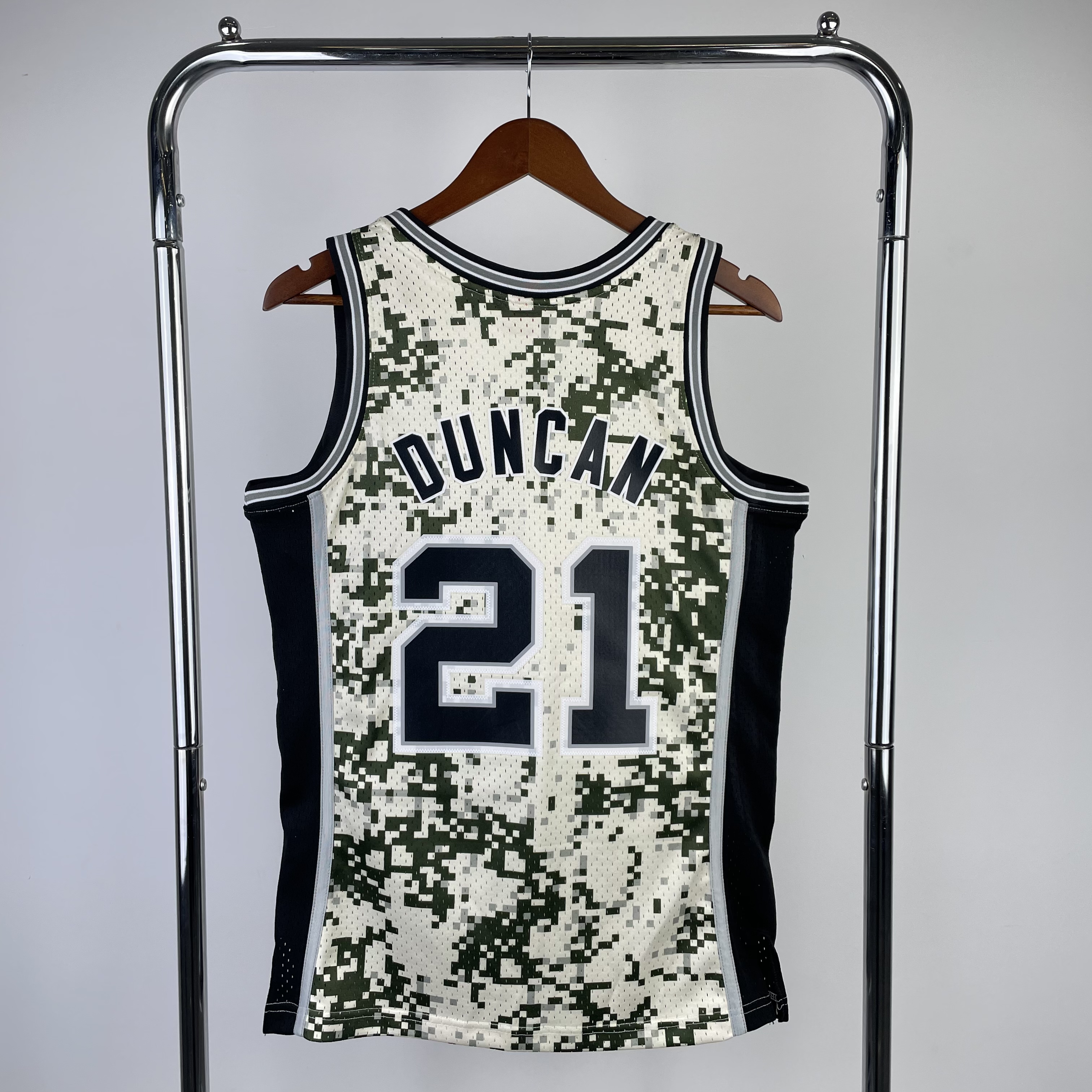 MN Heat Press Retro: San Antonio Spurs 13/14 Season #21