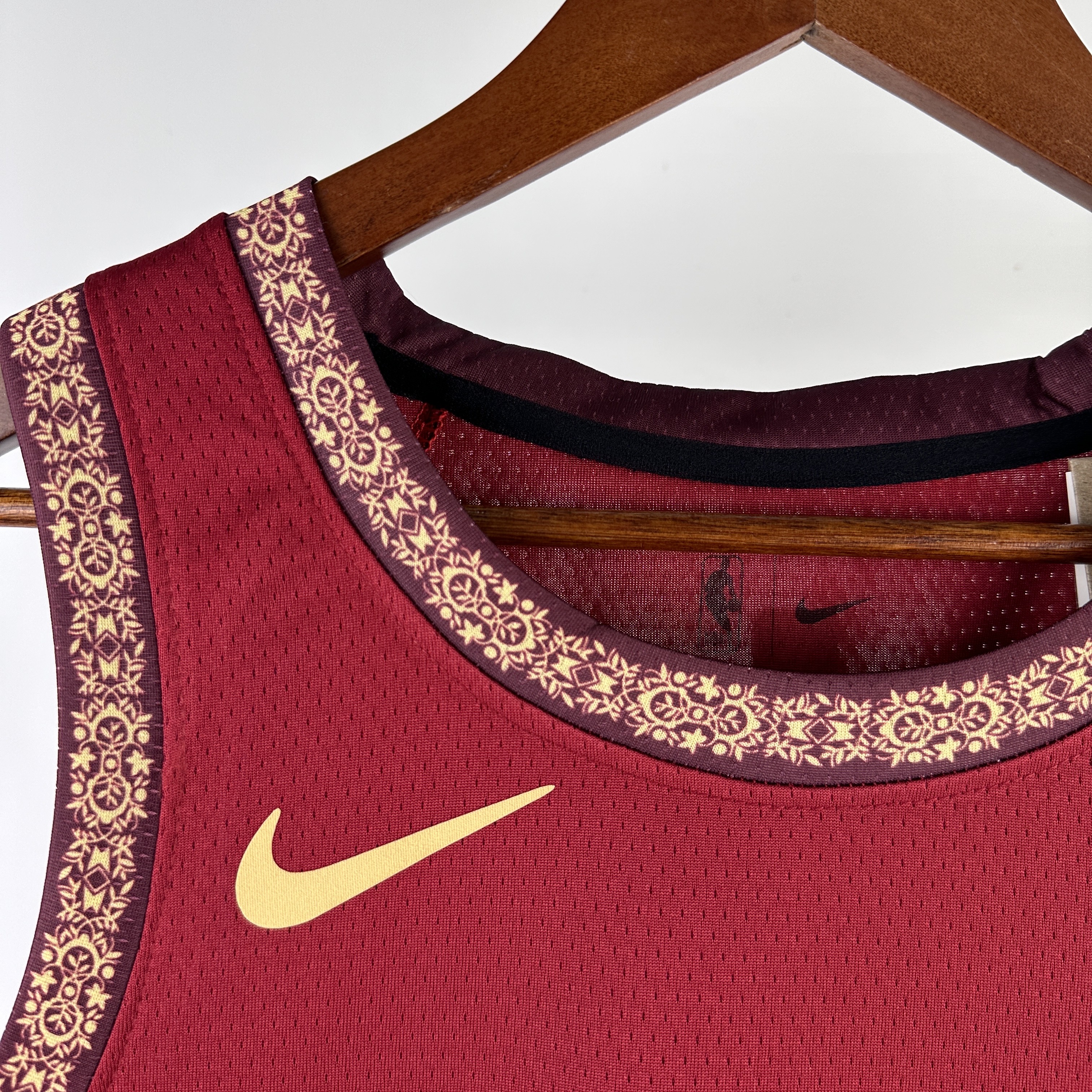 24 Seanson Cleveland Cavaliers City Edition  #45
