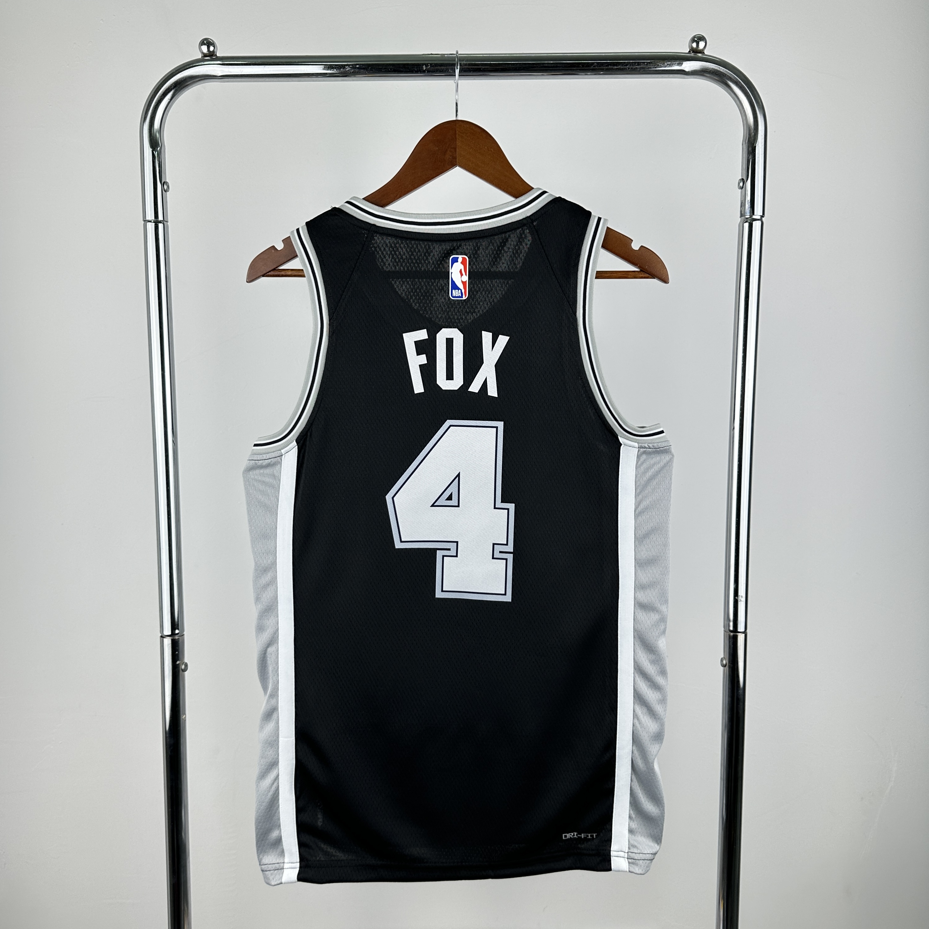 SAN ANTONIO SPURS Black #4 FOX
