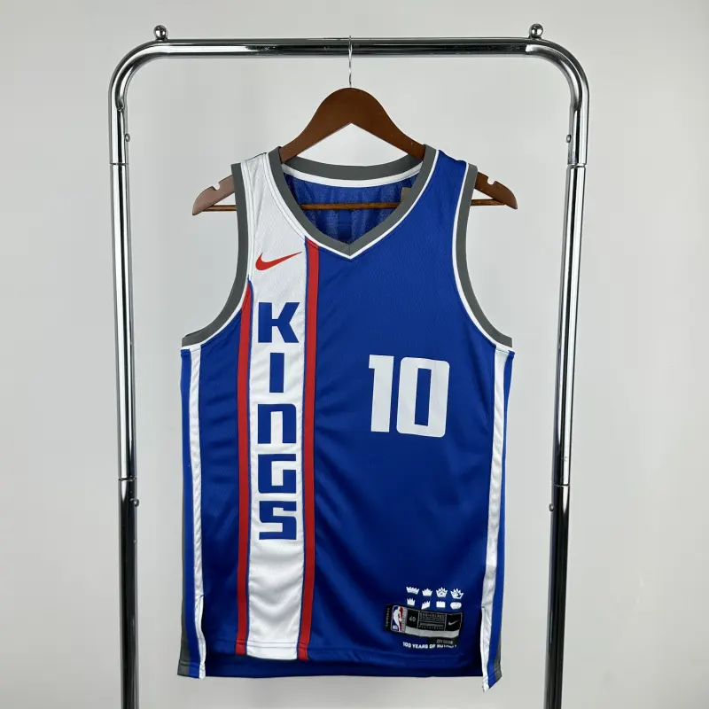 24 SEASON SACRAMENTO KINGS CITY #10 DeROZAN