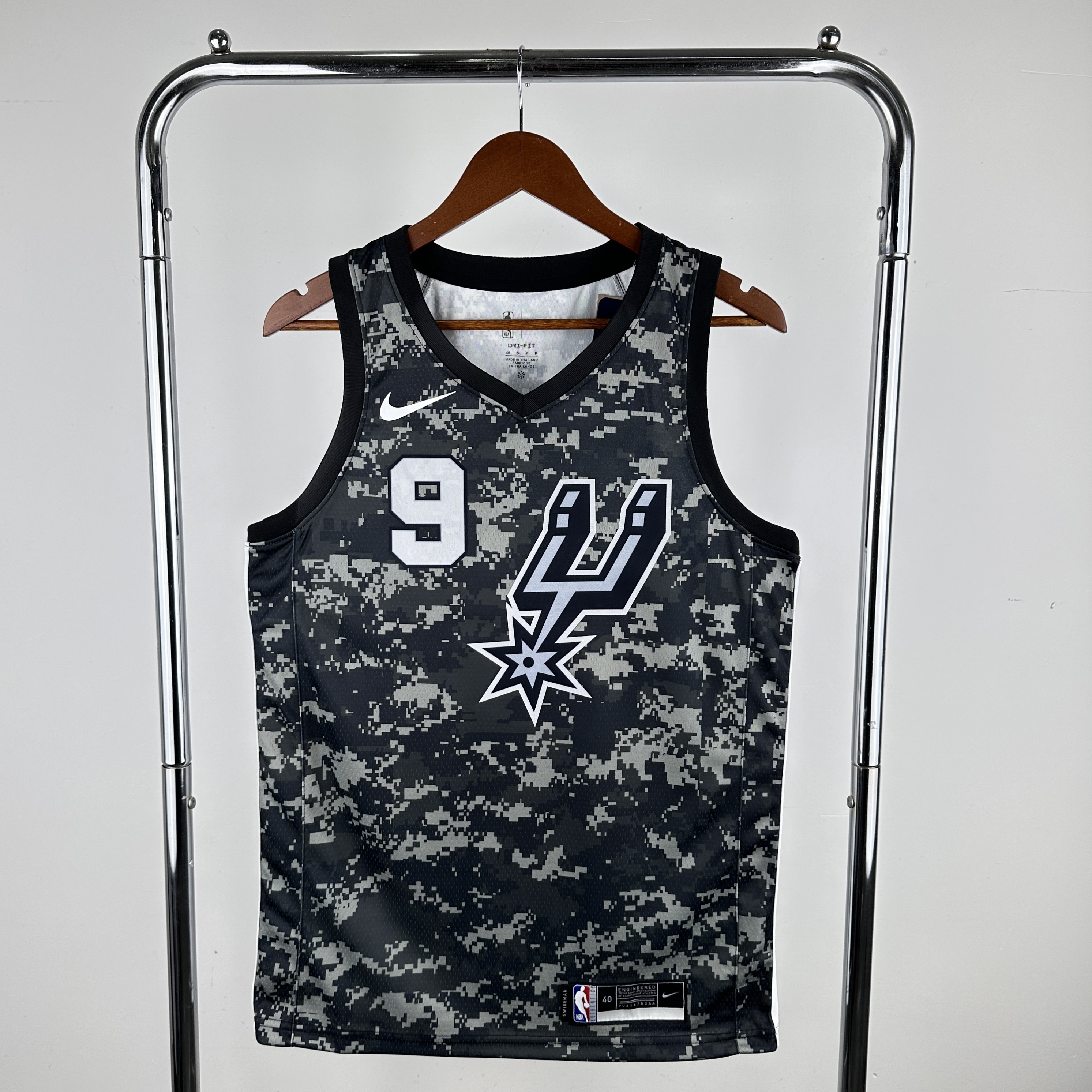 SAN ANTONIO SPURS CAMO #9 PARKER