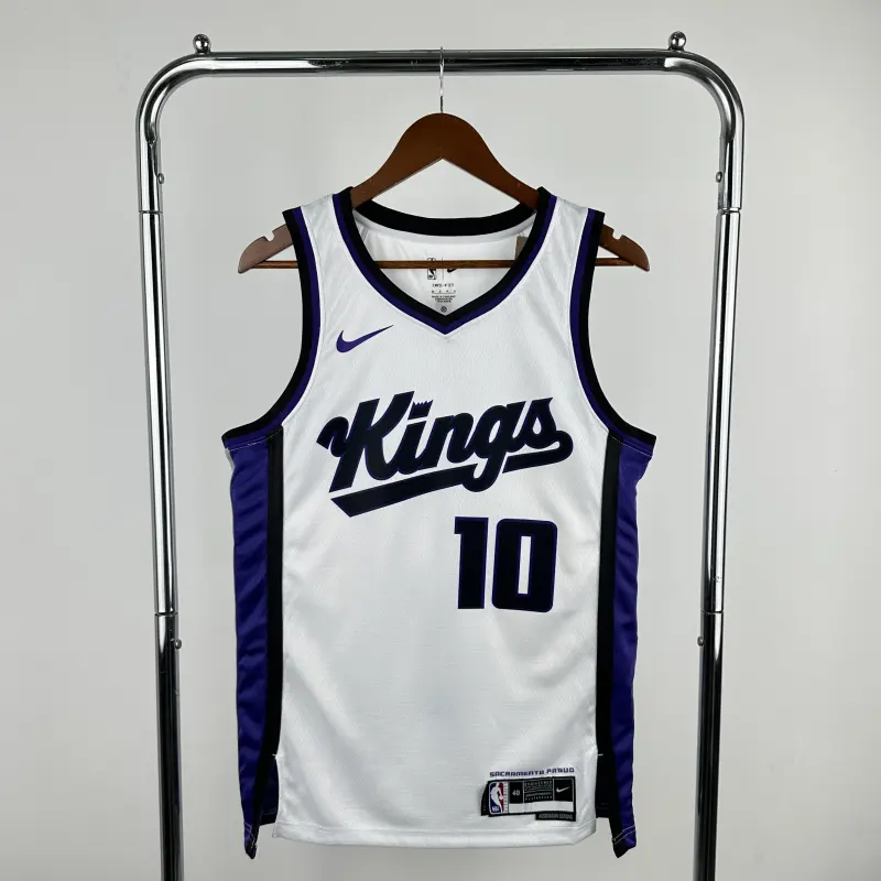 24 SEASON SACRAMENTO KINGS Home #10 DeROZAN