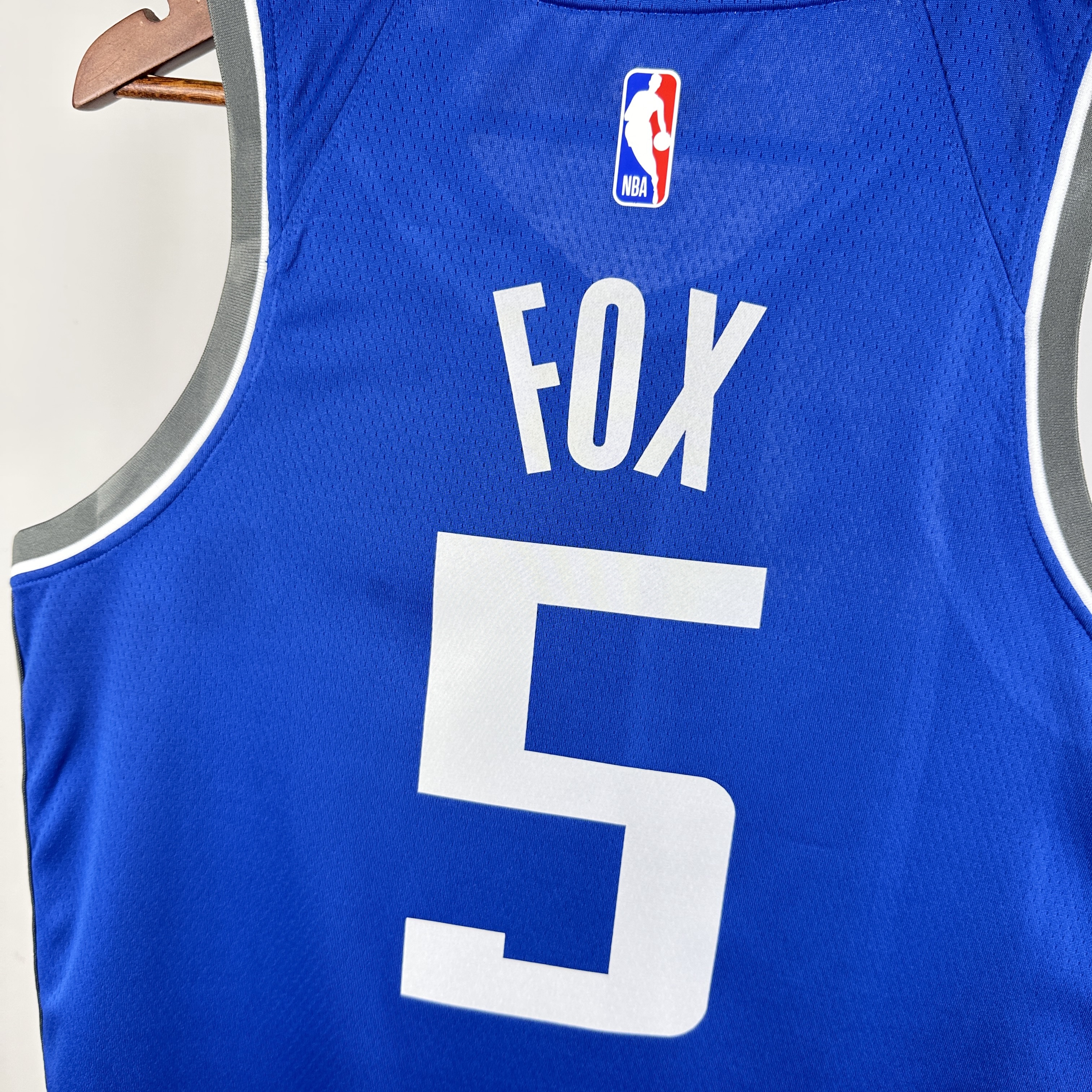 24 SEASON SACRAMENTO KINGS CITY  #5 FOX