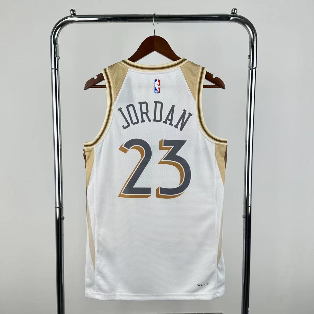 25 Season Chicago Bulls City Edition No.23