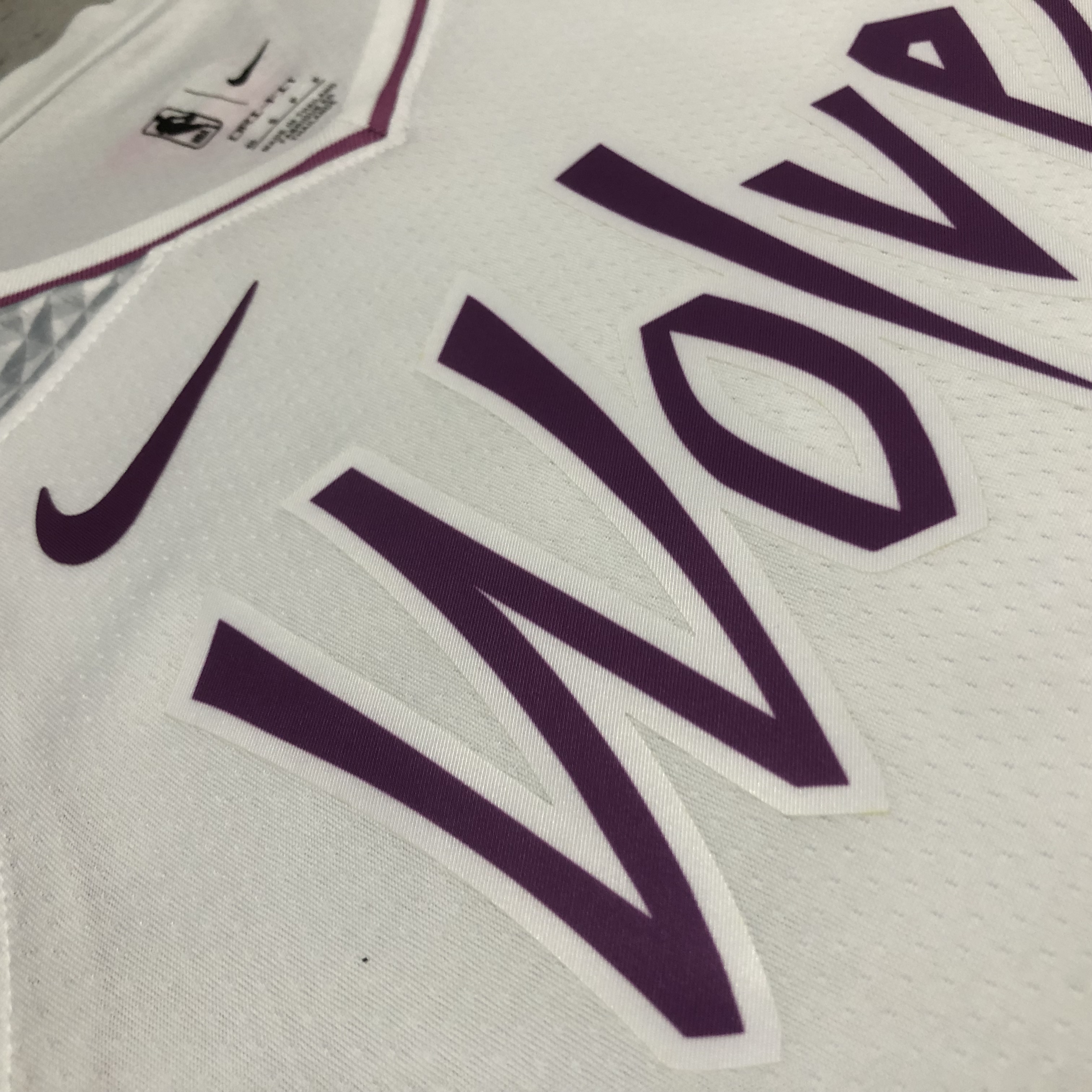 18-19 SEASON MINNESOTA TIMBERWOLVES  NO.1 EDWARDS