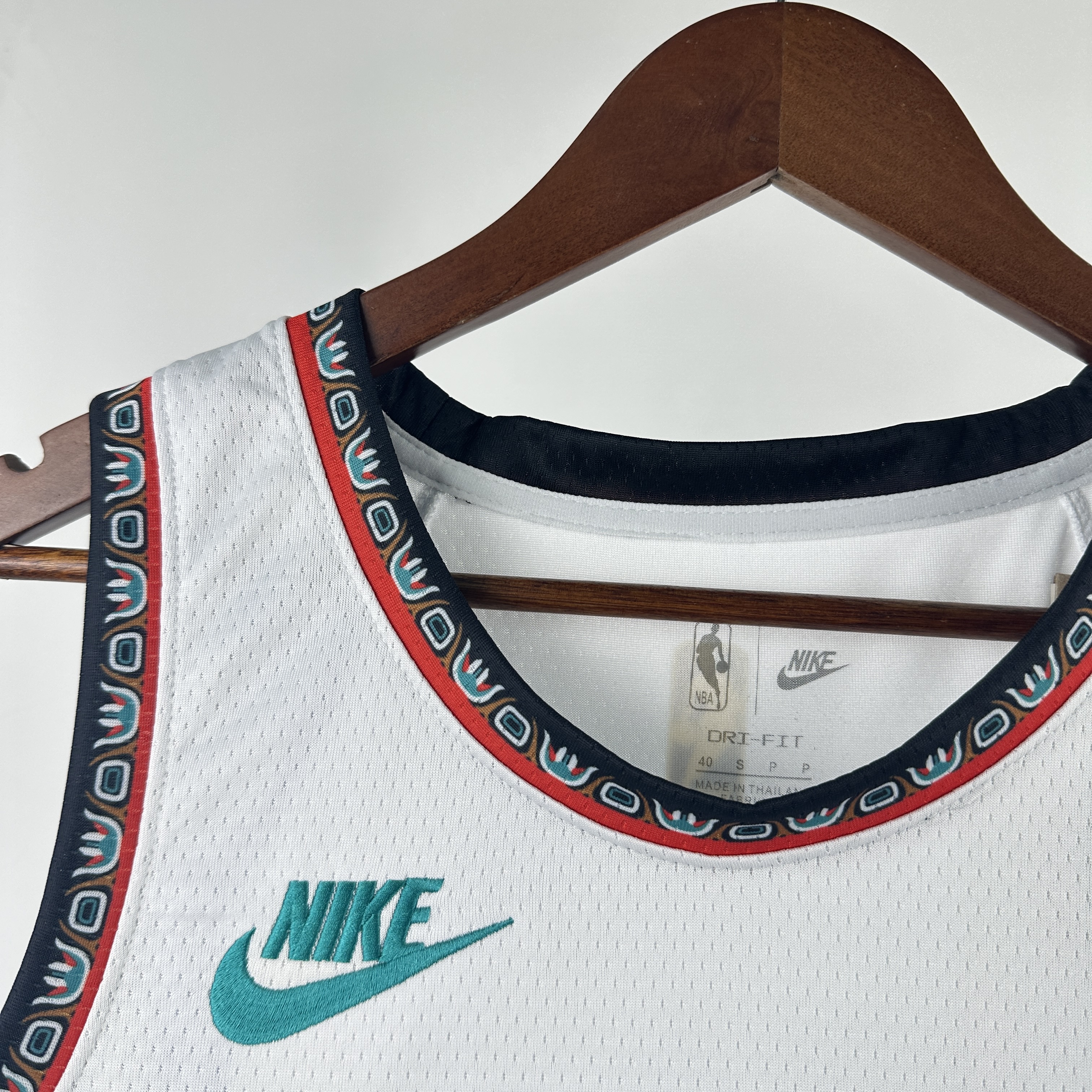 25 Season Grizzlies White  #17