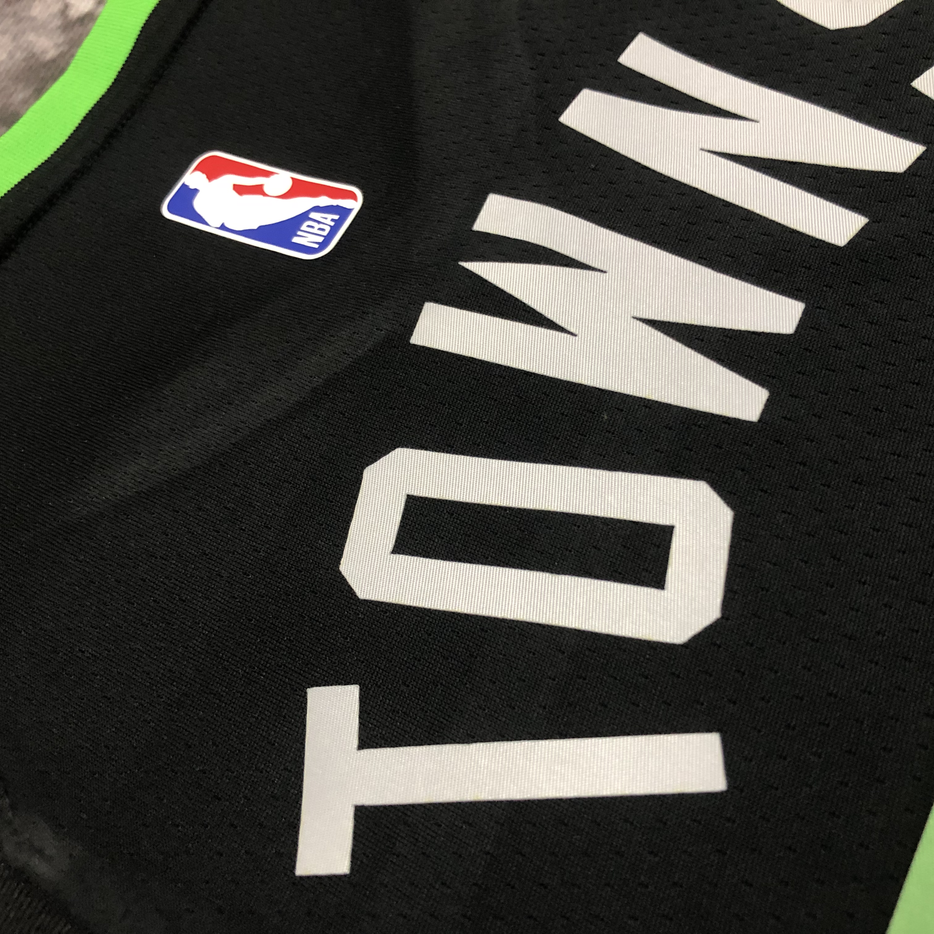 23 SEASON MINNESOTA TIMBERWOLVES FLYER  NO.32 TOWNS