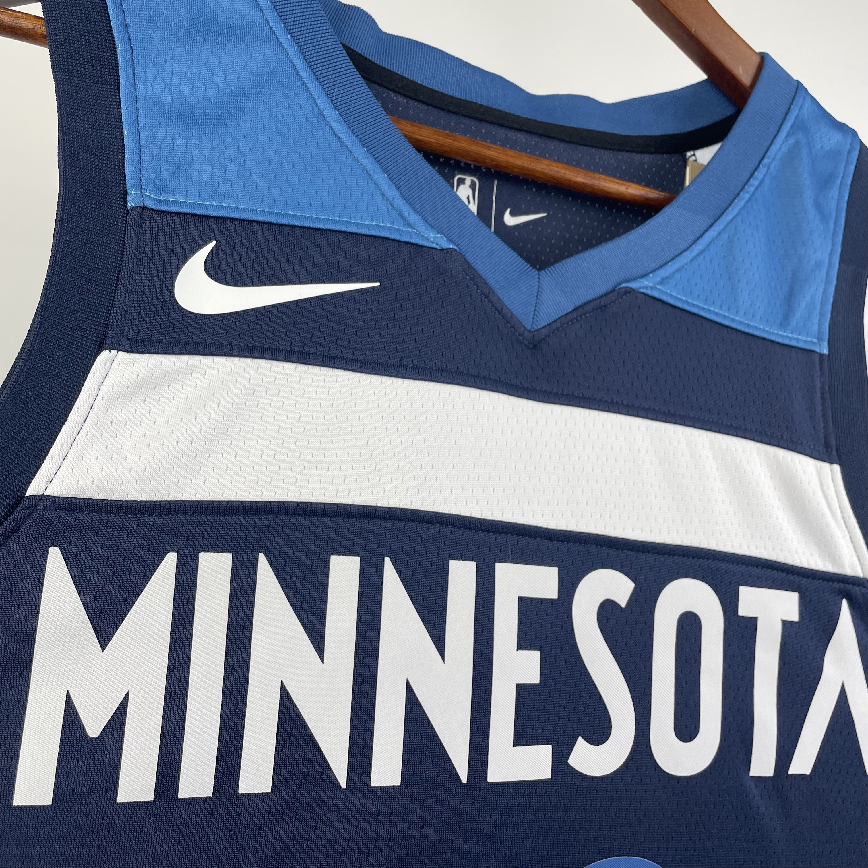 23 SEASON MINNESOTA TIMBERWOLVES AWAY  NO.0 RUSSELL