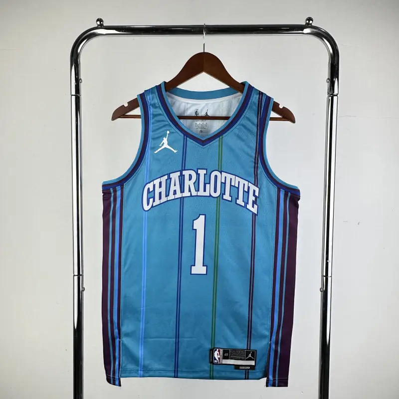24 Season Hornets Blue Edition No.1 Ball