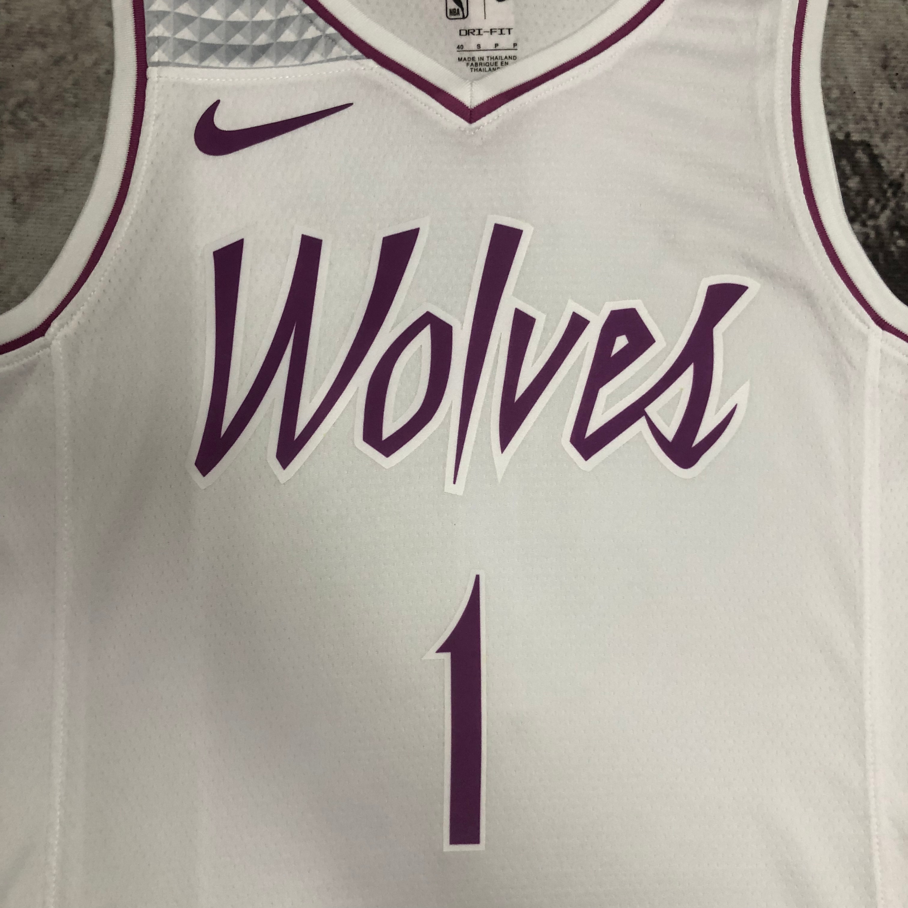 18-19 SEASON MINNESOTA TIMBERWOLVES  NO.1 EDWARDS