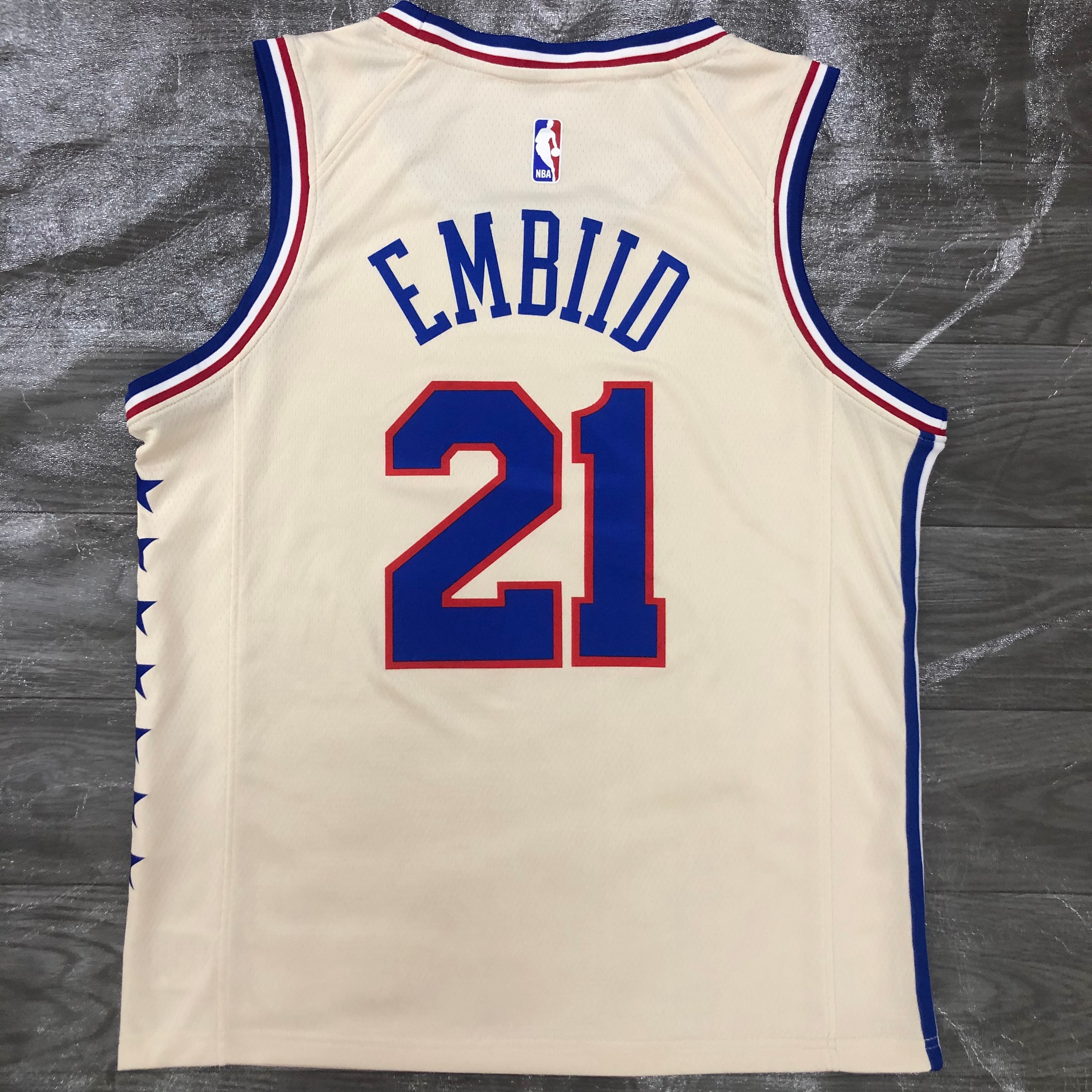 21 Season Philadelphia 76ers #21