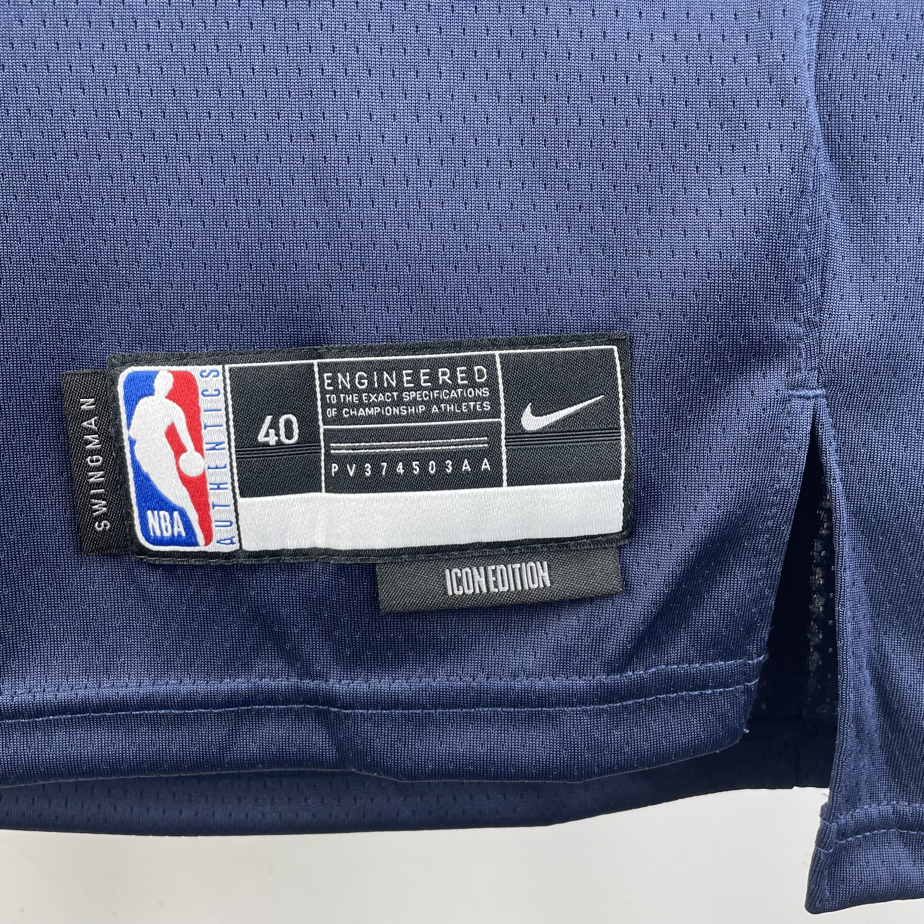 23 SEASON MINNESOTA TIMBERWOLVES AWAY  NO.0 RUSSELL