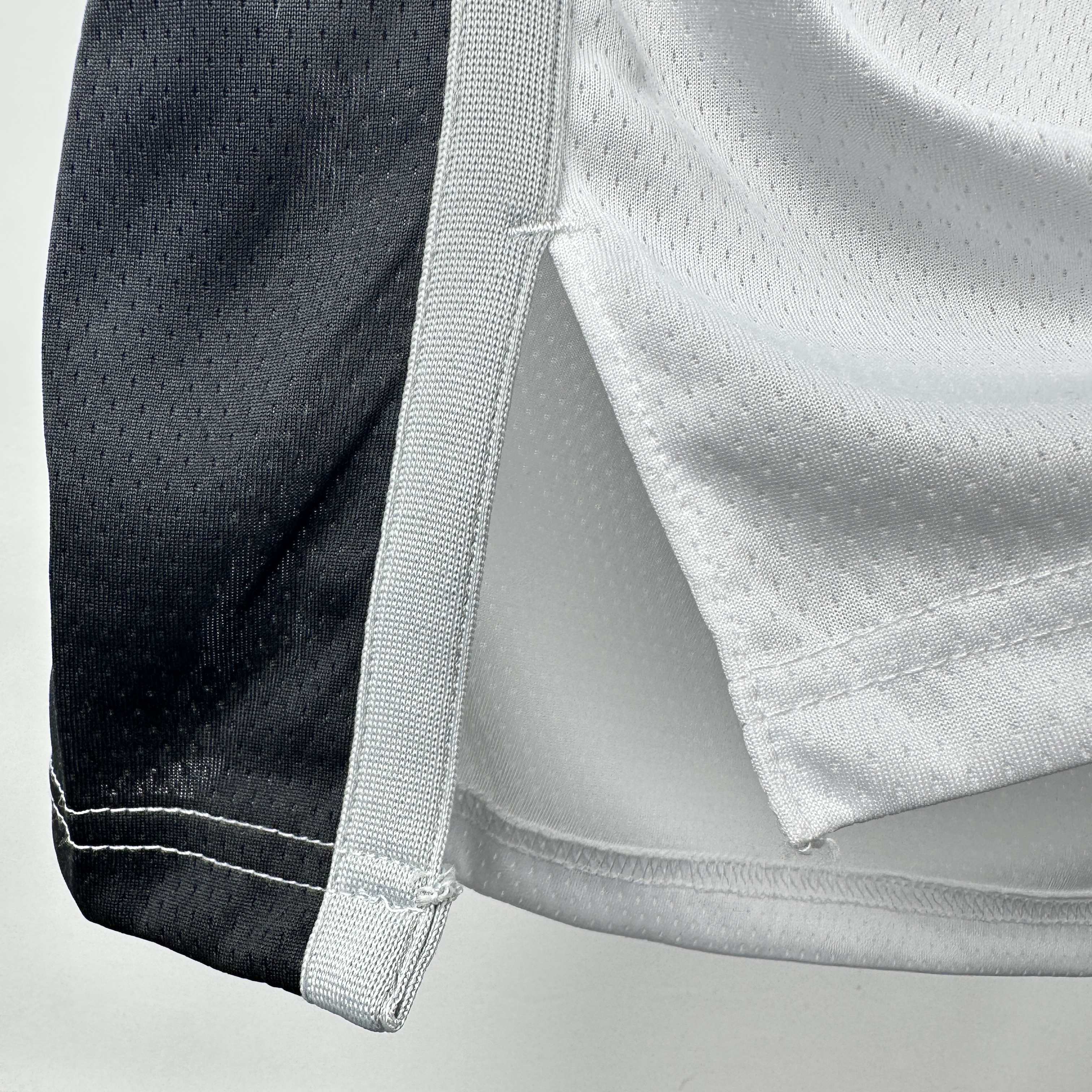 SAN ANTONIO SPURS WHITE  #4