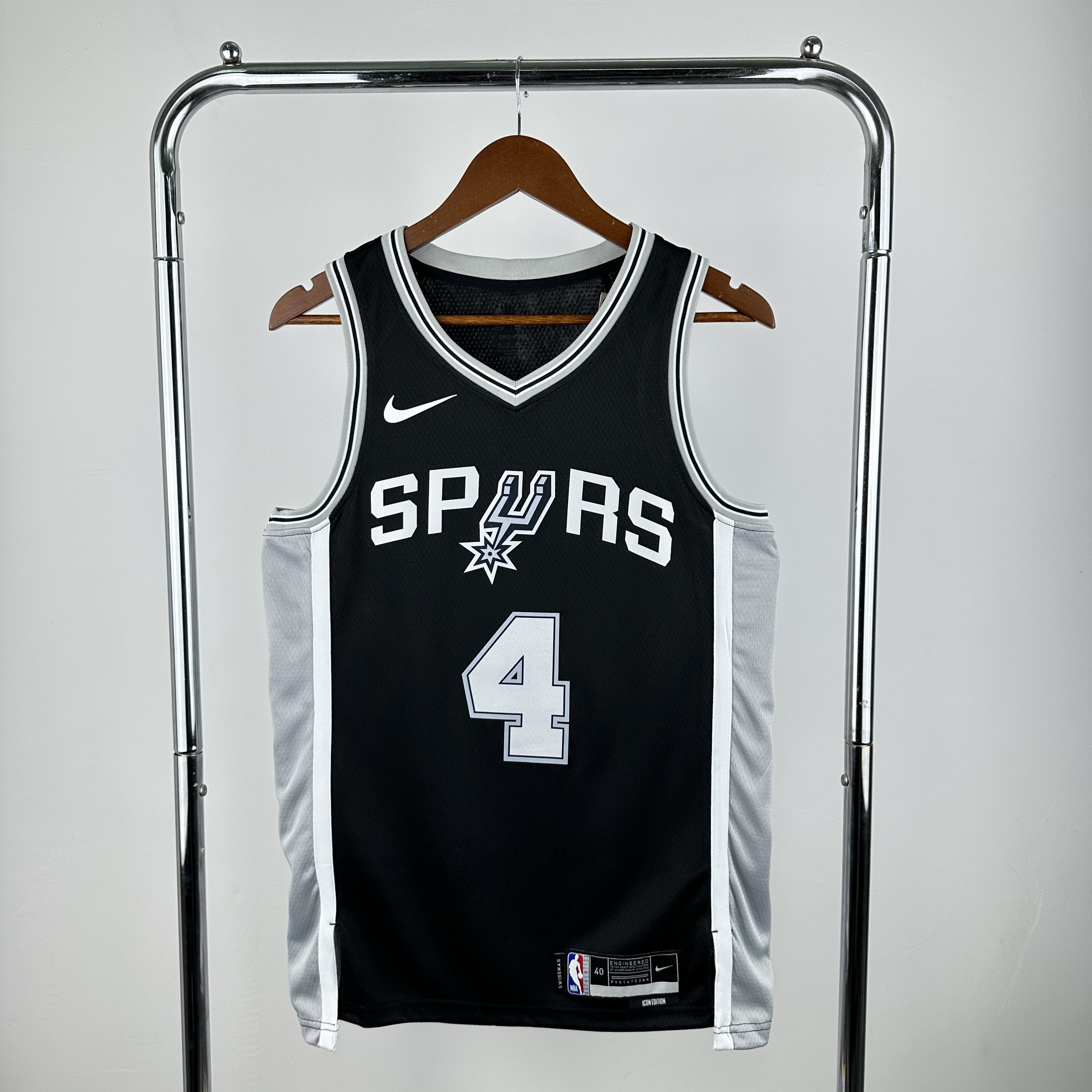 SAN ANTONIO SPURS Black #4 FOX