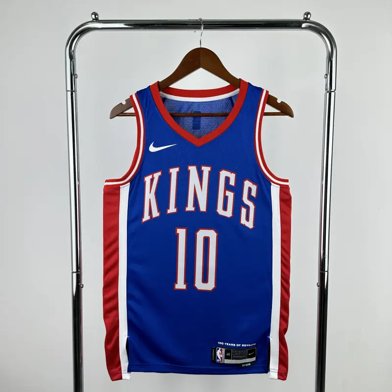 25 SEASON SACRAMENTO KINGS CITY #10 DerROZAN