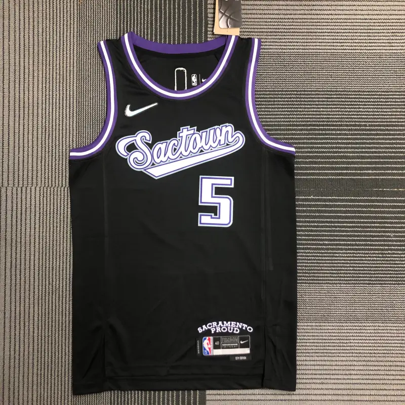 22 SEASON SACRAMENTO KINGS CITY #5 FOX