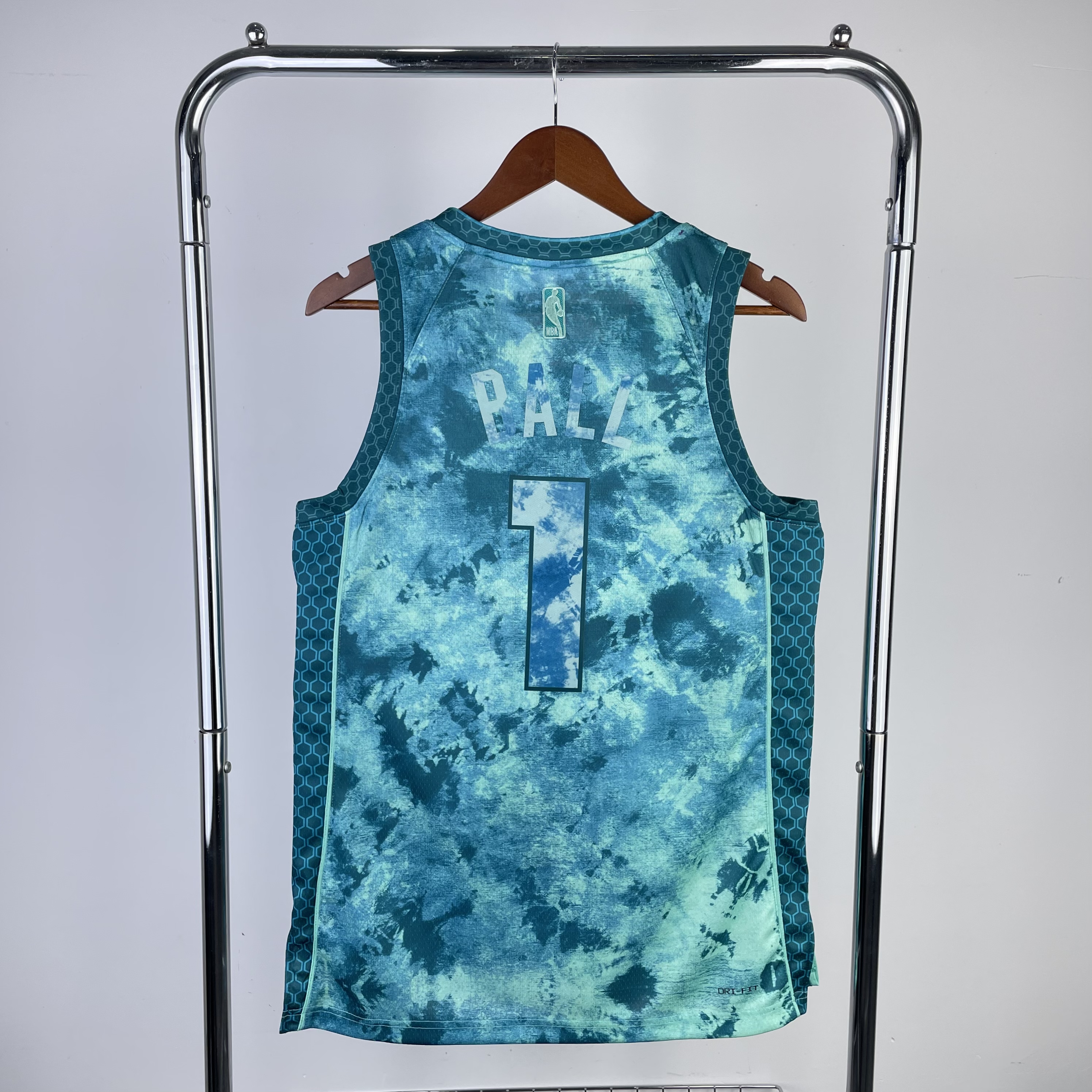 23 Season Hornets Glory Edition No.1 Ball