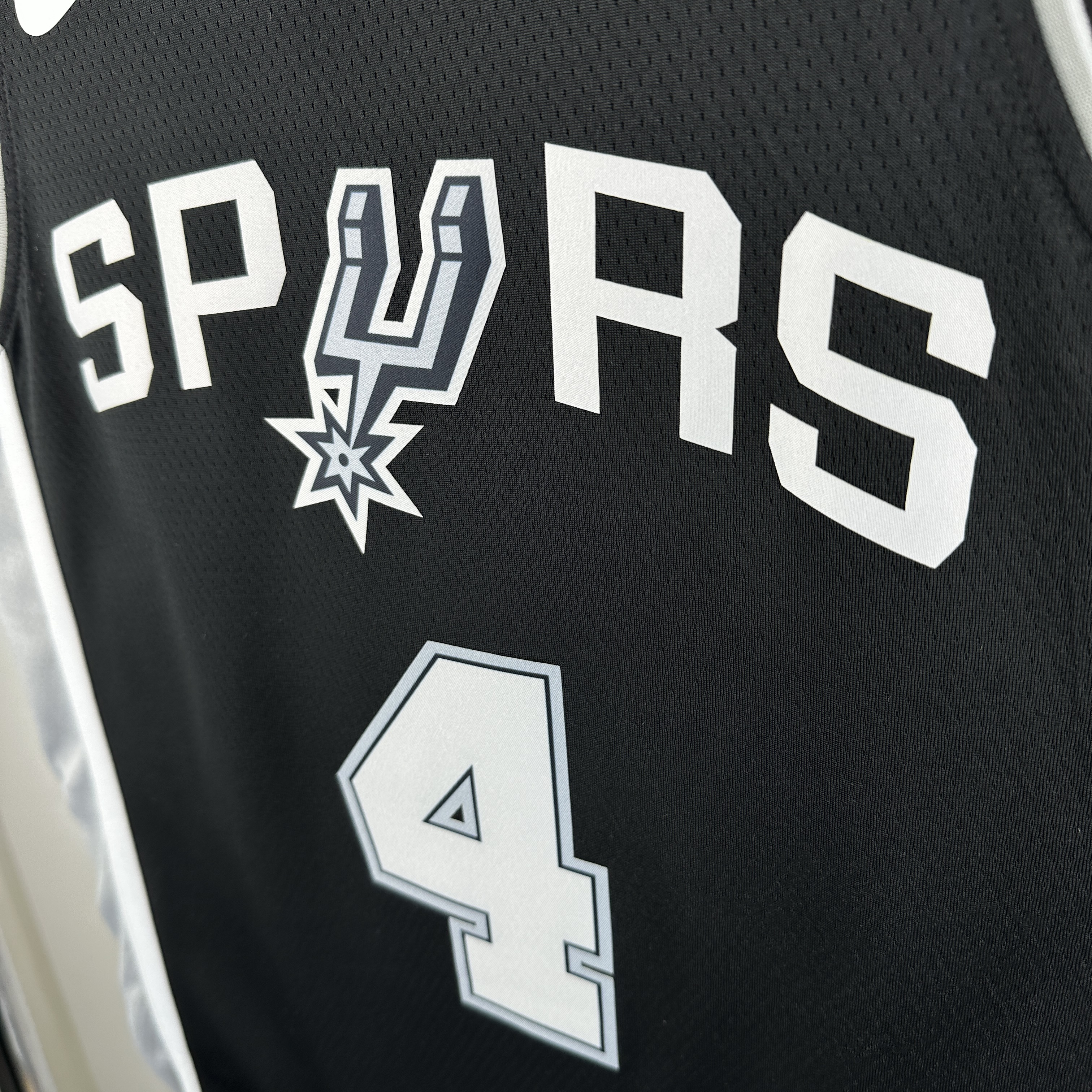 SAN ANTONIO SPURS Black  #4 FOX