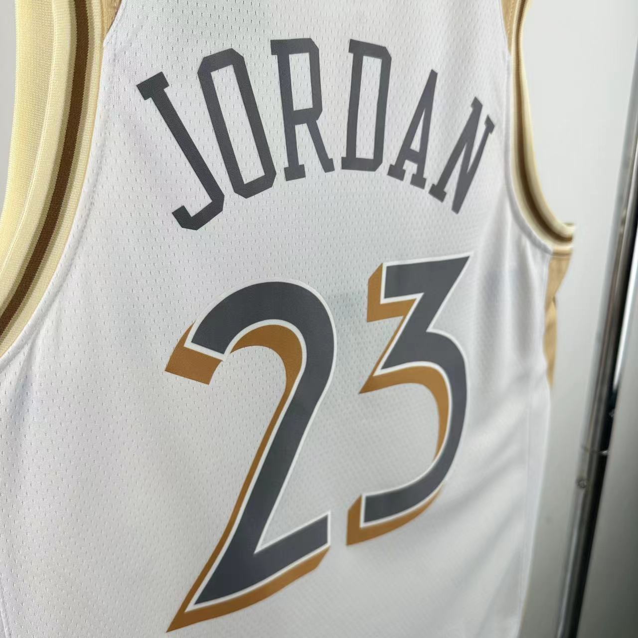 25 Season Chicago Bulls City Edition No.23