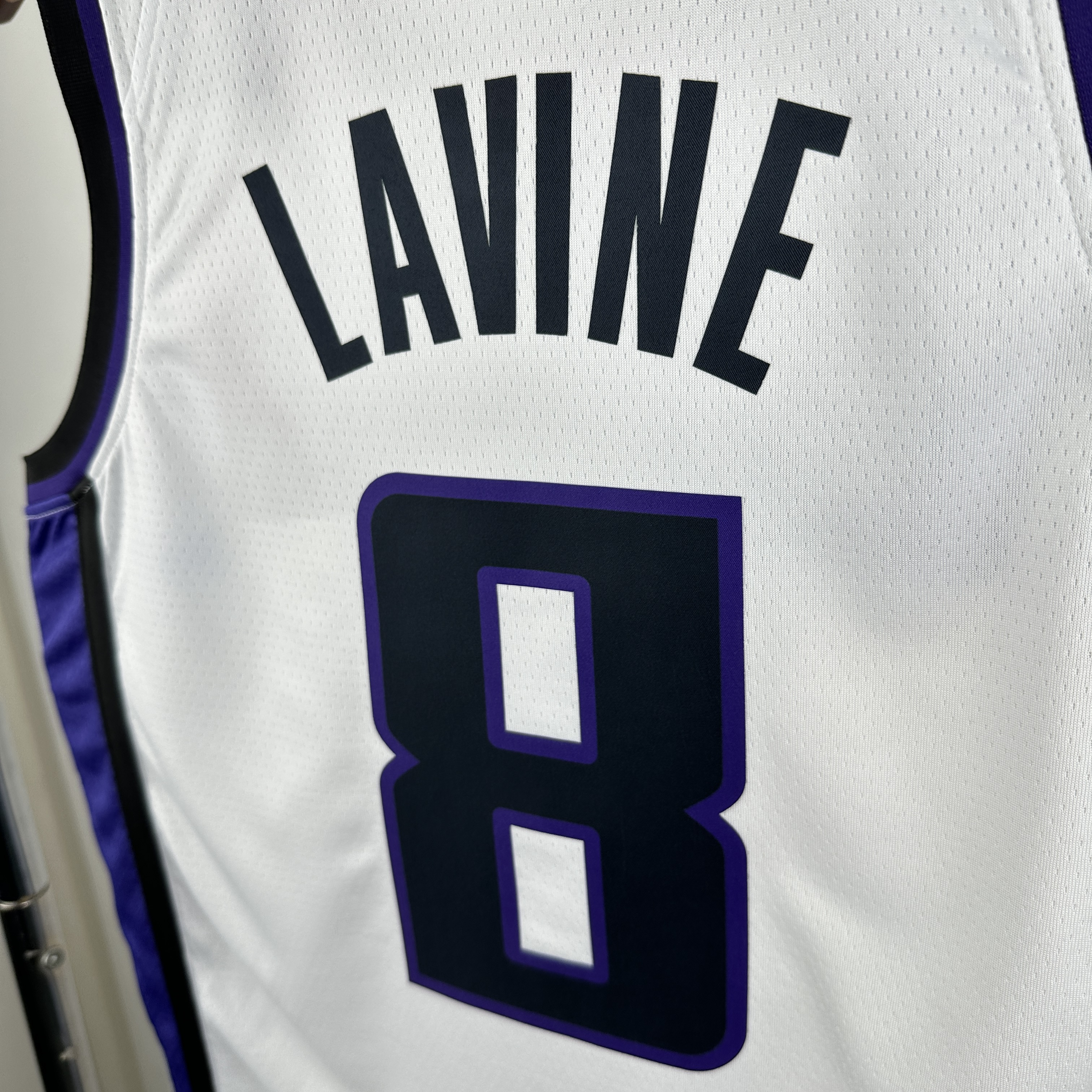 24 SEASON SACRAMENTO KINGS Home  #8 Lavine
