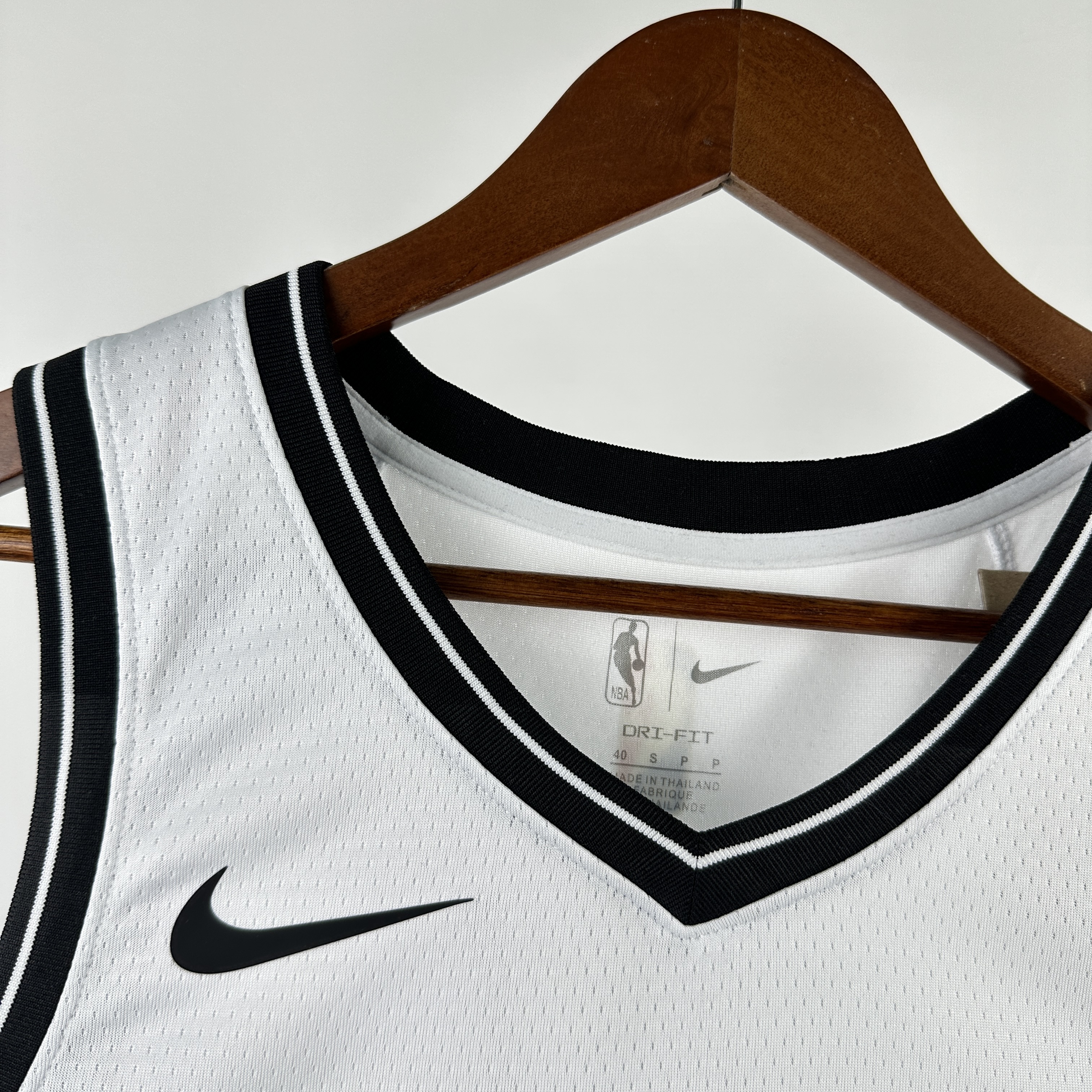23 Season Brooklyn Nets White  No. 8 CUI