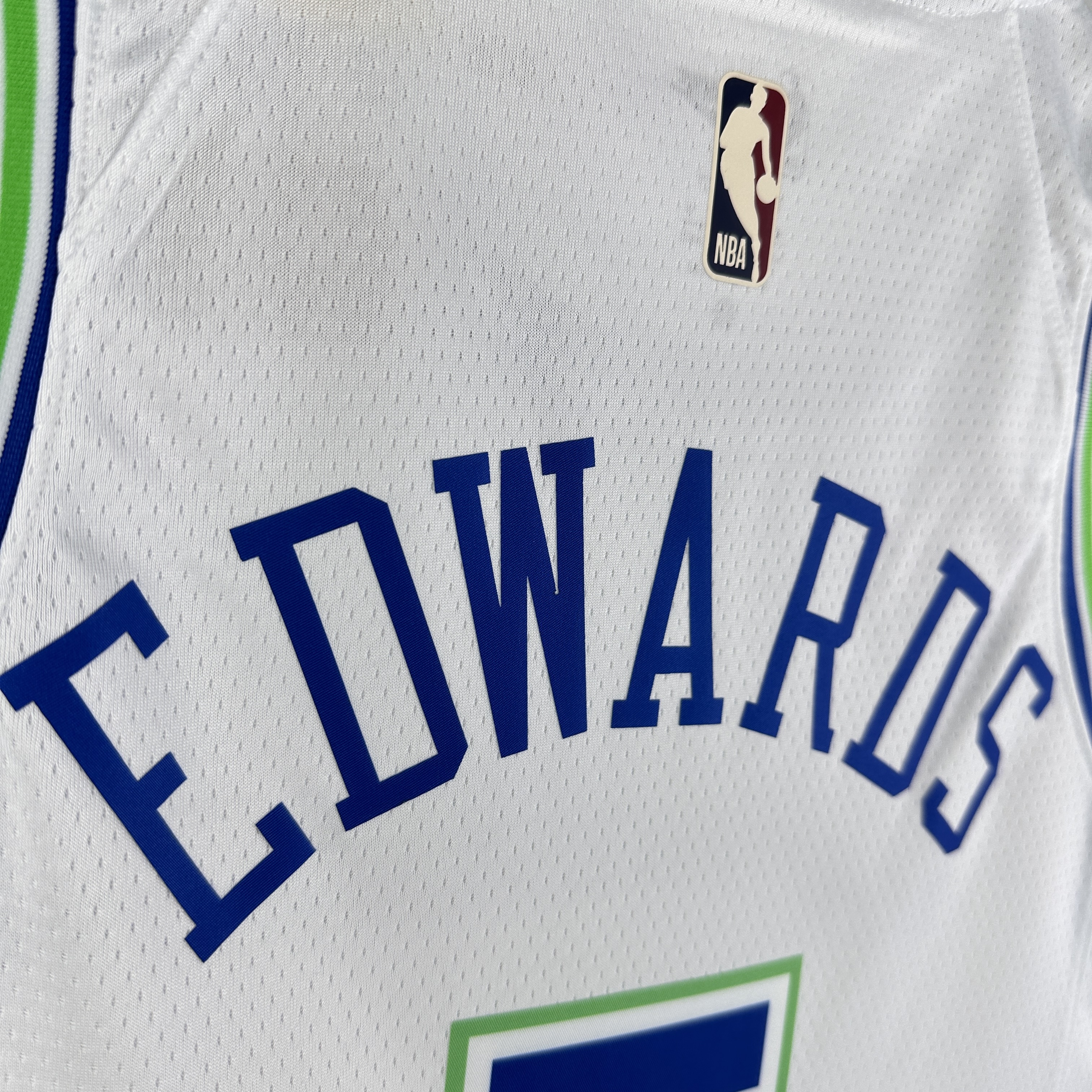 24 SEASON MINNESOTA TIMBERWOLVES WHITE  NO.5 EDWARDS