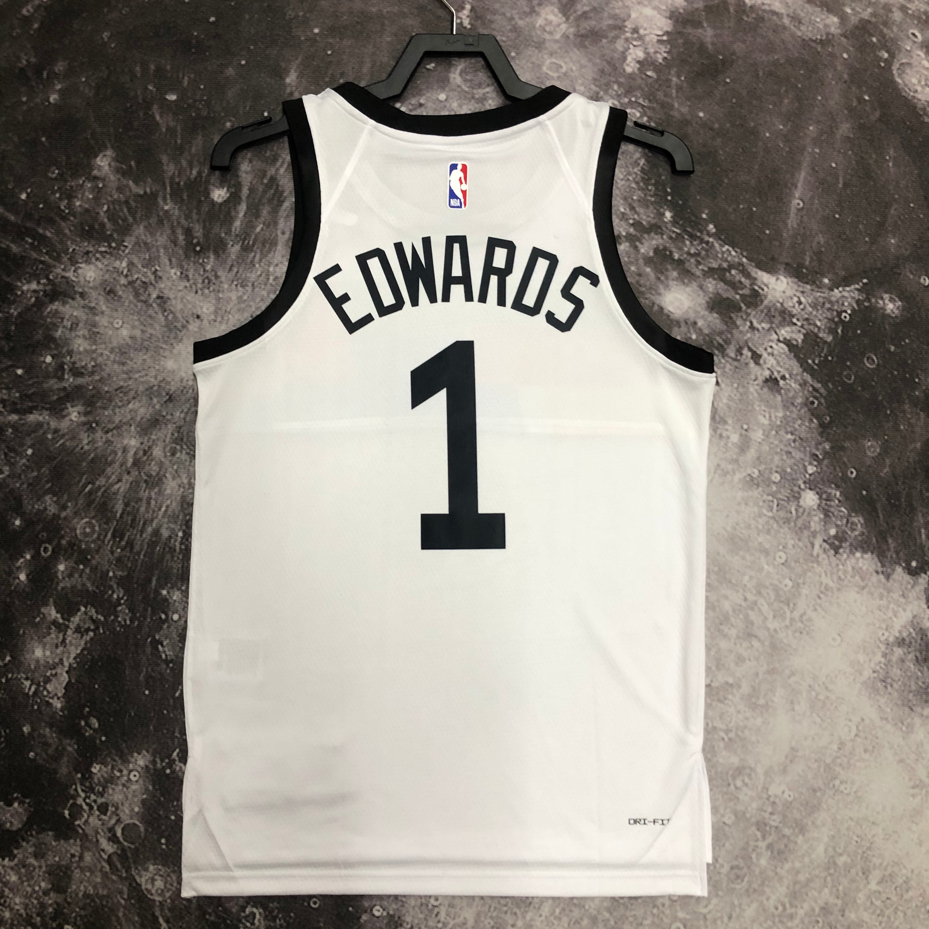 23 SEASON MINNESOTA TIMBERWOLVES CITY VERSION  NO.1 EDWARDS