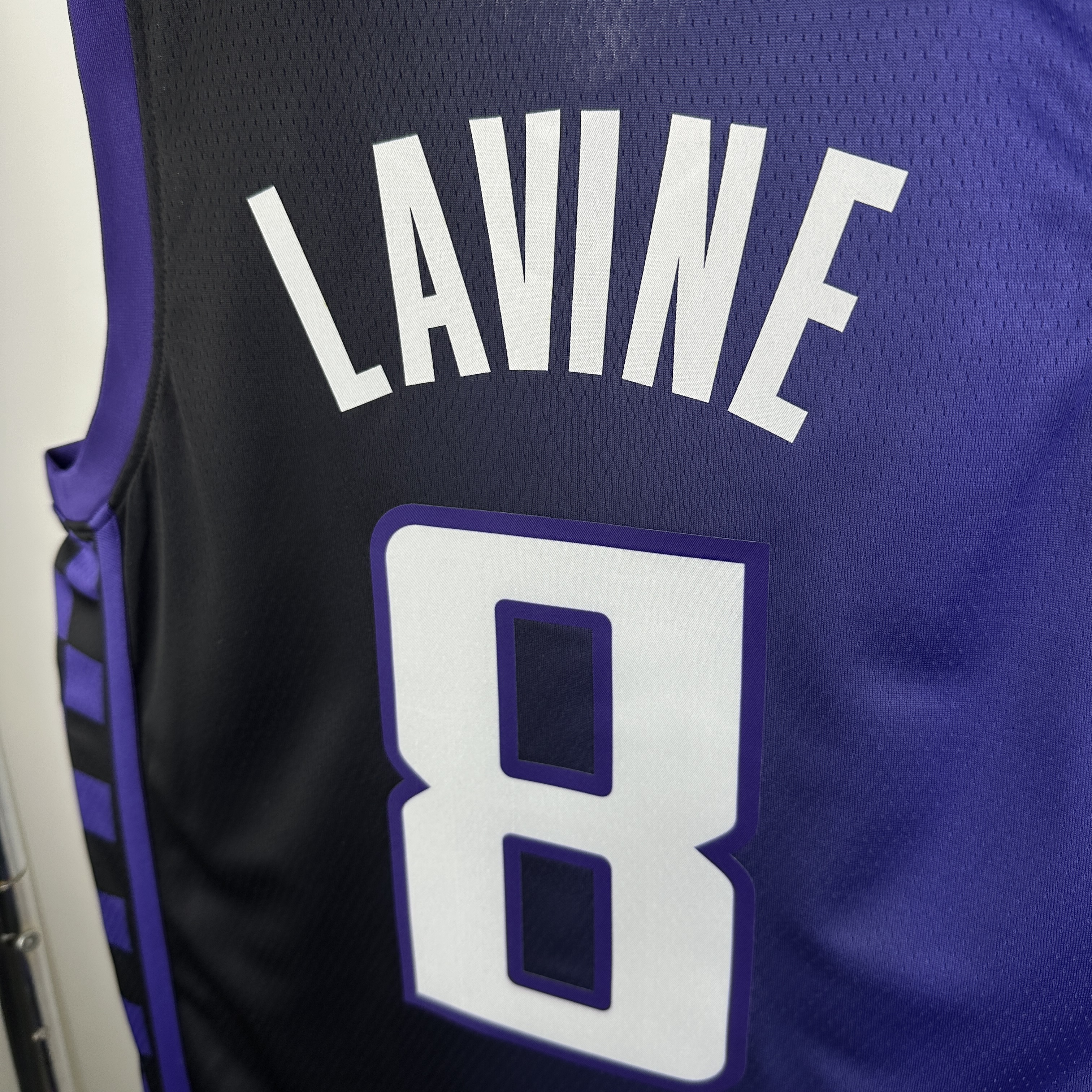 24 SEASON SACRAMENTO KINGS FLYER  #8 Lavine