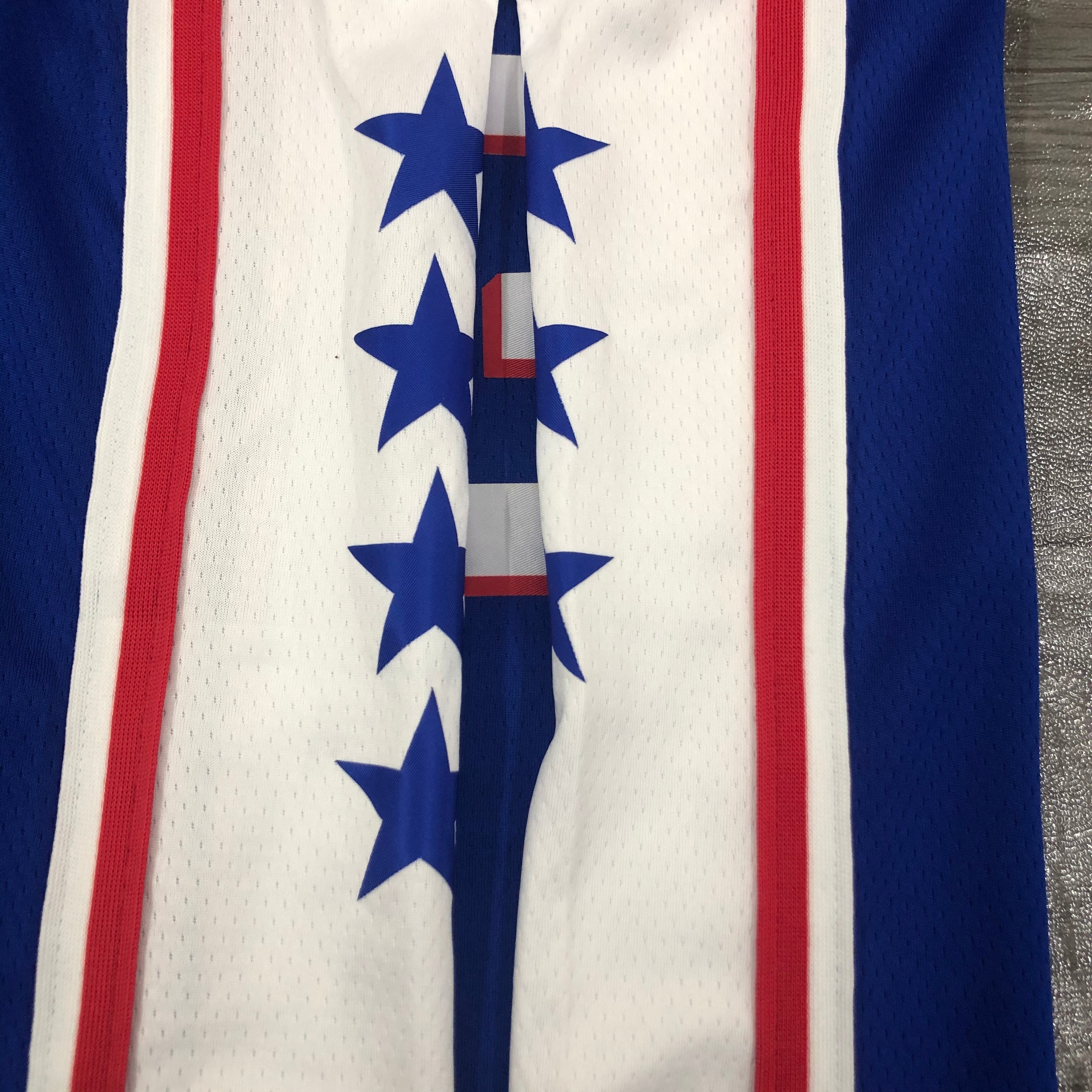 Philadelphia 76ers Blue V  #39