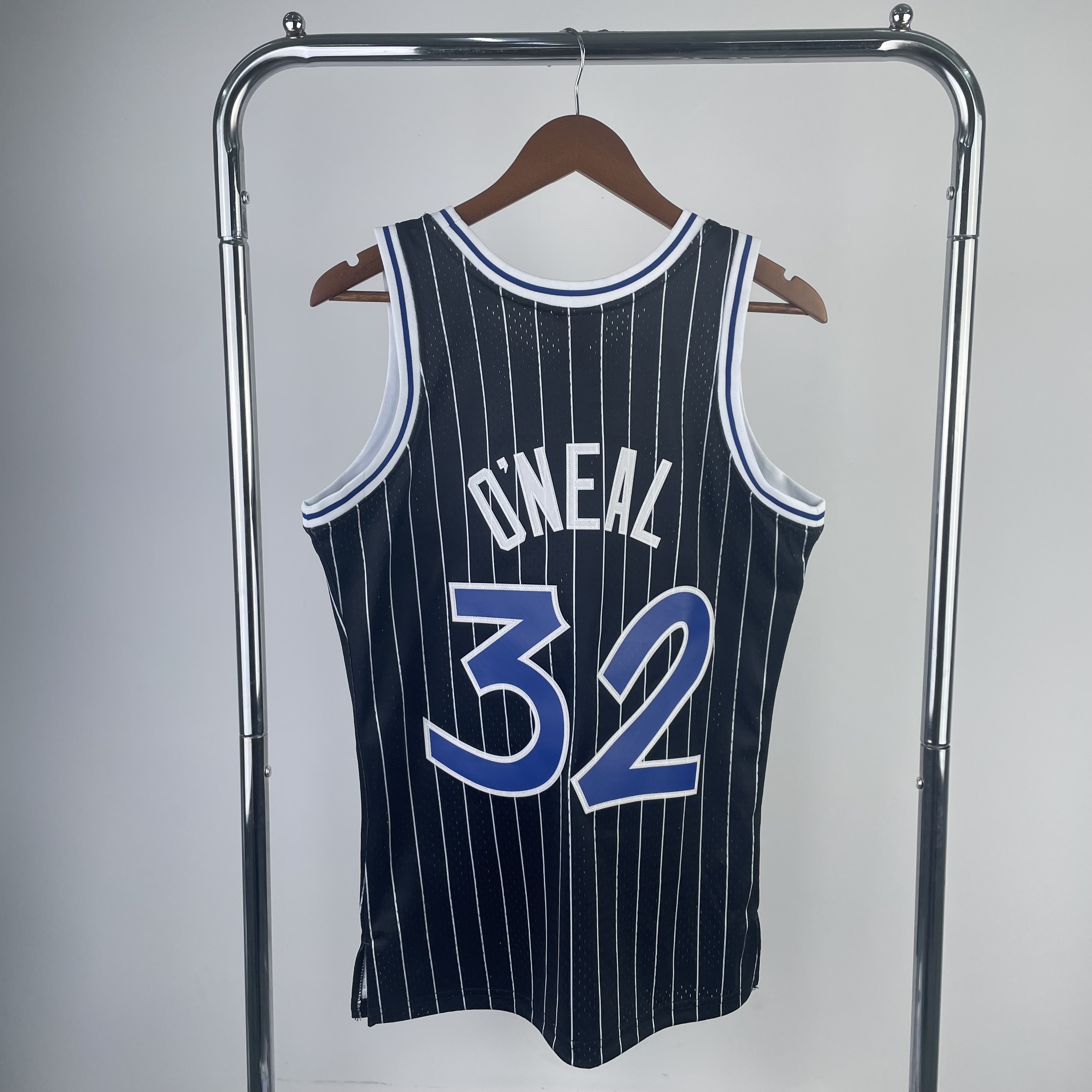 MN Heat Press Retro: ORLANDO MAGIC Black No.32