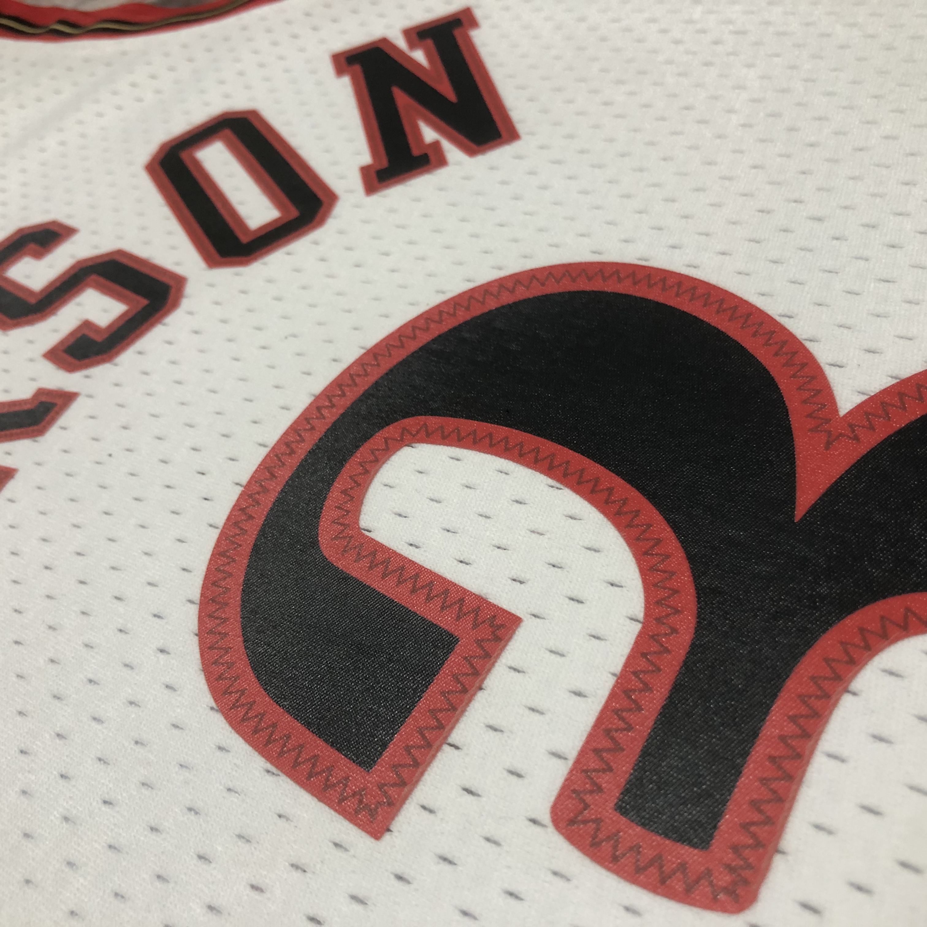 MN Heat Pressed Retro : Philadelphia 76ers 1998 White #3