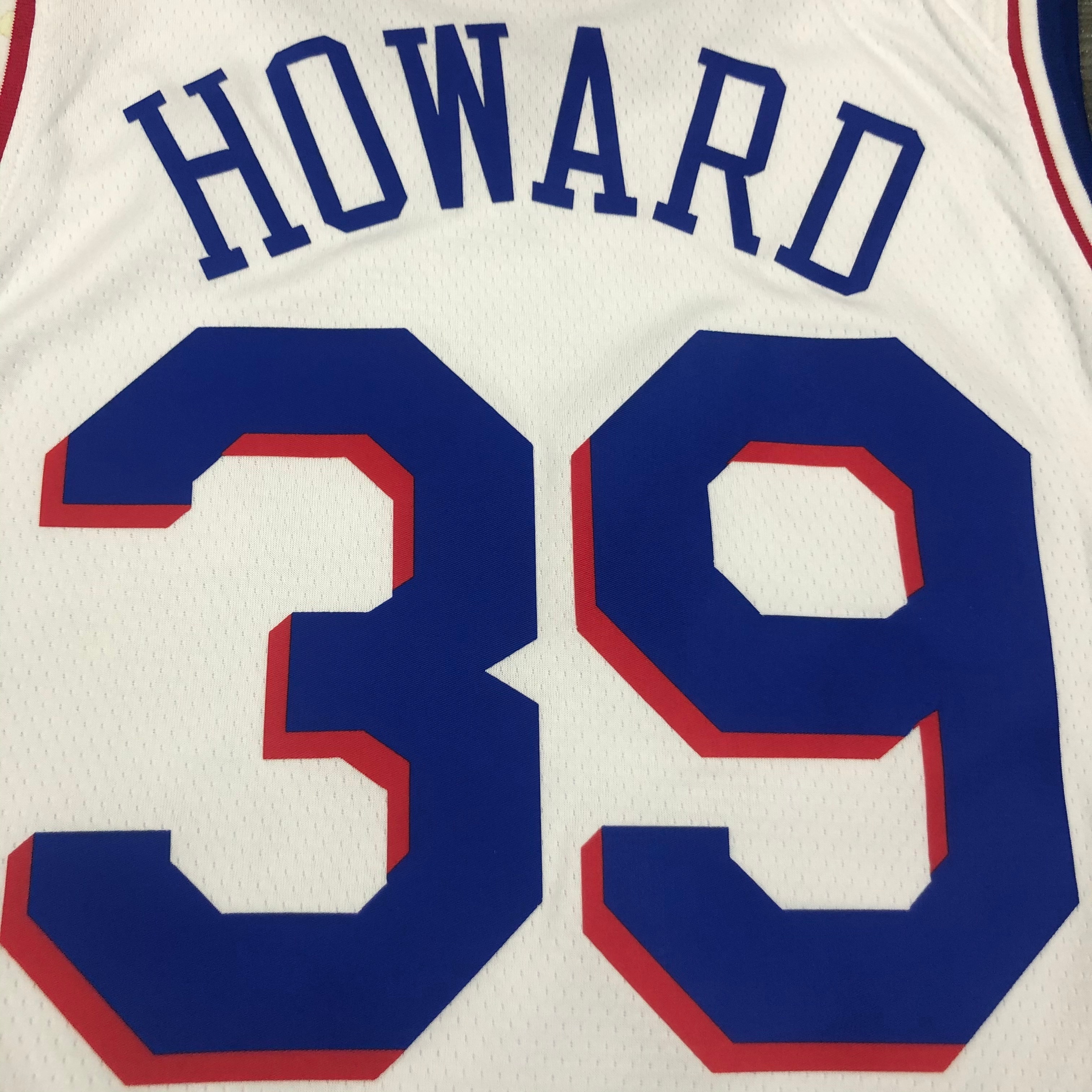 Philadelphia 76ers White V  #39