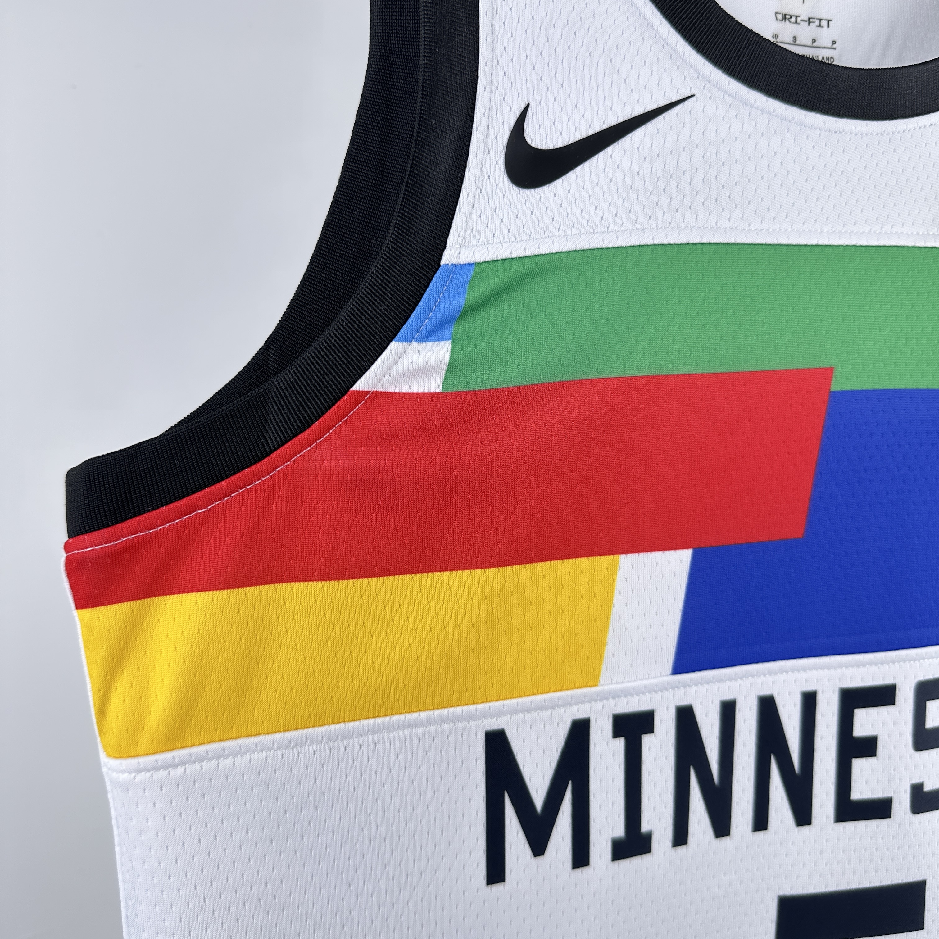23 SEASON MINNESOTA TIMBERWOLVES CITY VERSION  NO.5 EDWARDS
