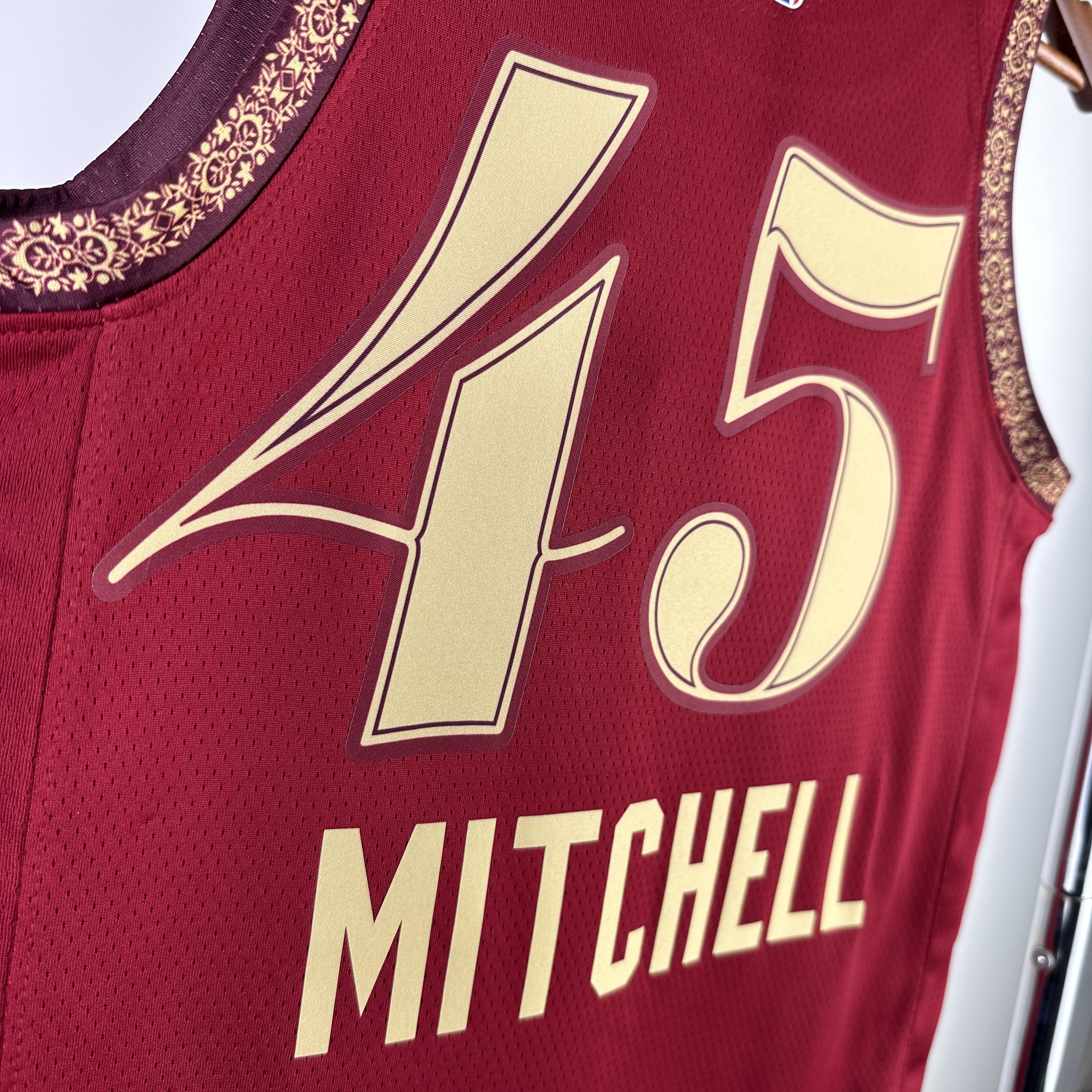 24 Seanson Cleveland Cavaliers City Edition  #45