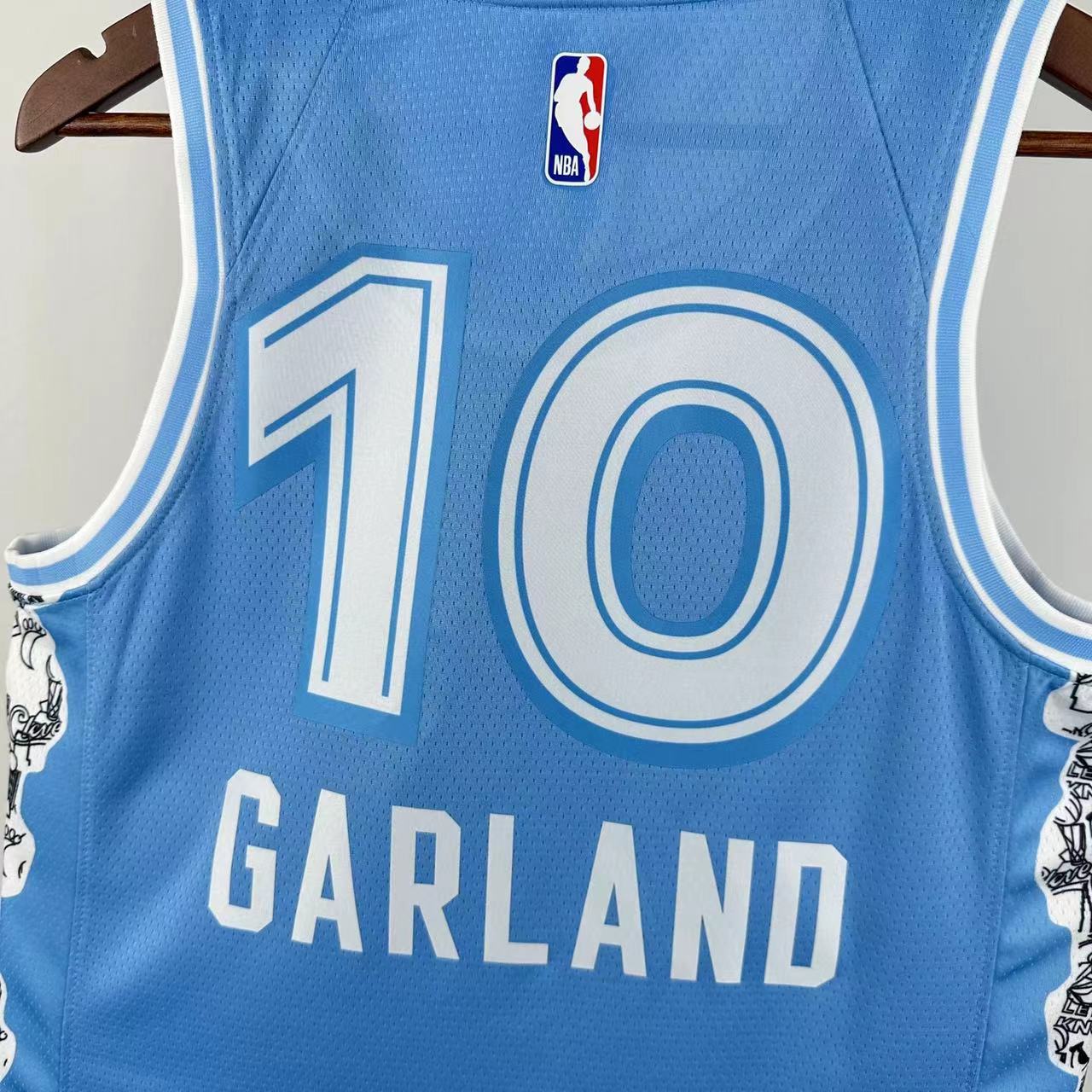 25 Season Cleveland Cavaliers City Edition #10