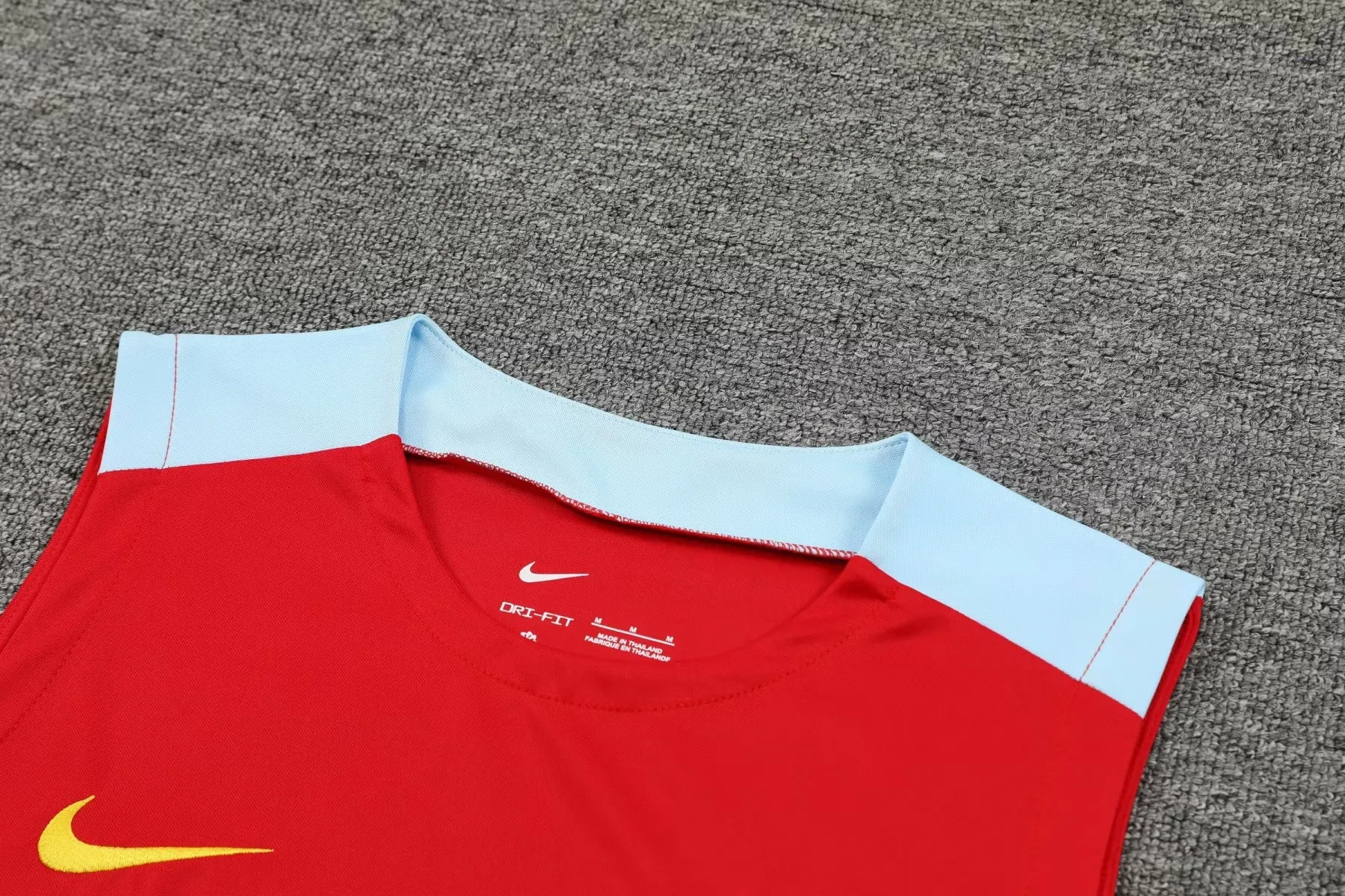 Barcelona 24/25 SUIT 3