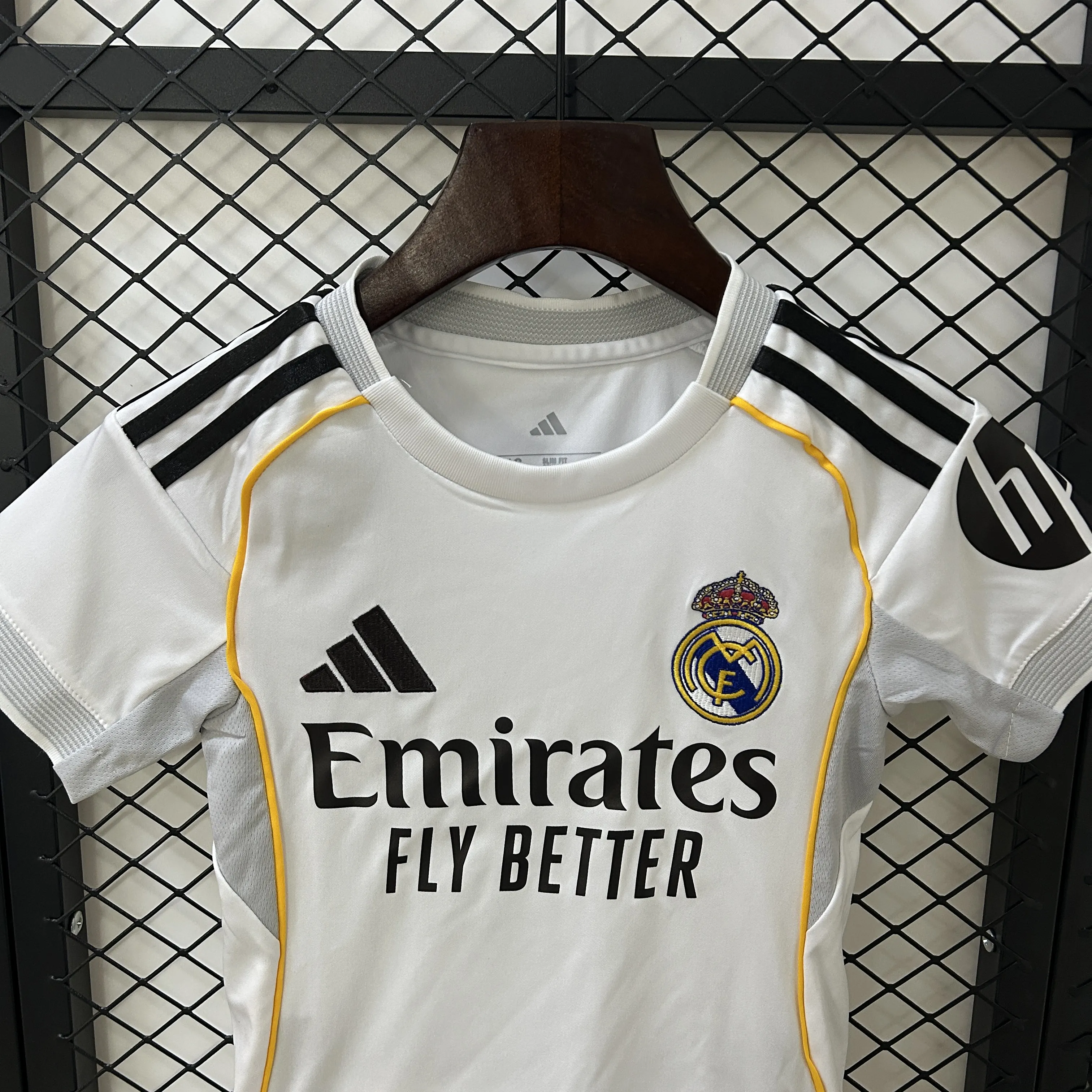 kids kit Real Madrid 25/26 Home 16-28