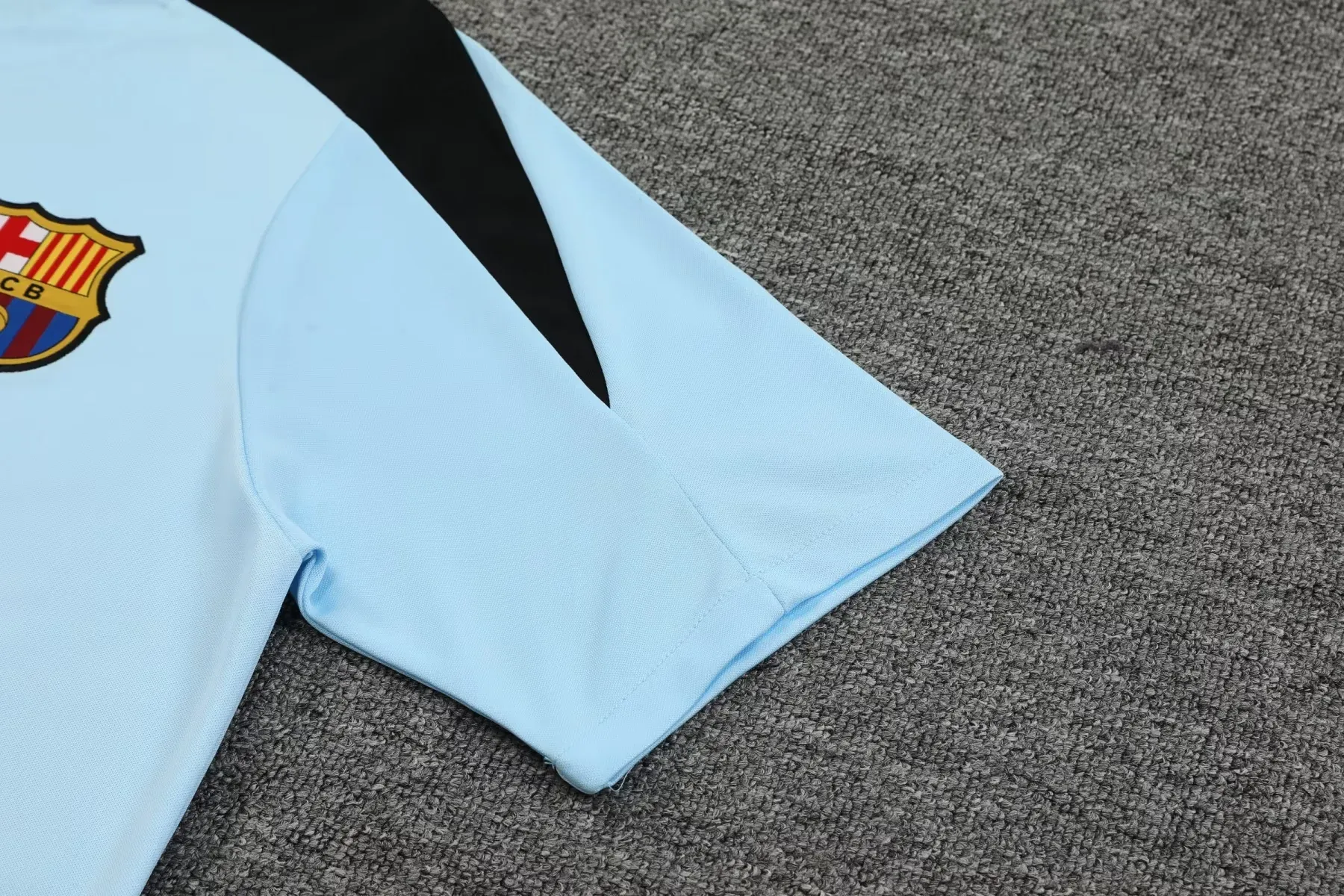Barcelona 24/25 SUIT 4