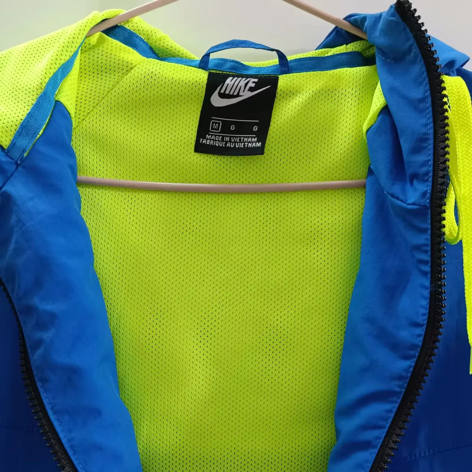 Barcelona WINDBREAKER 4