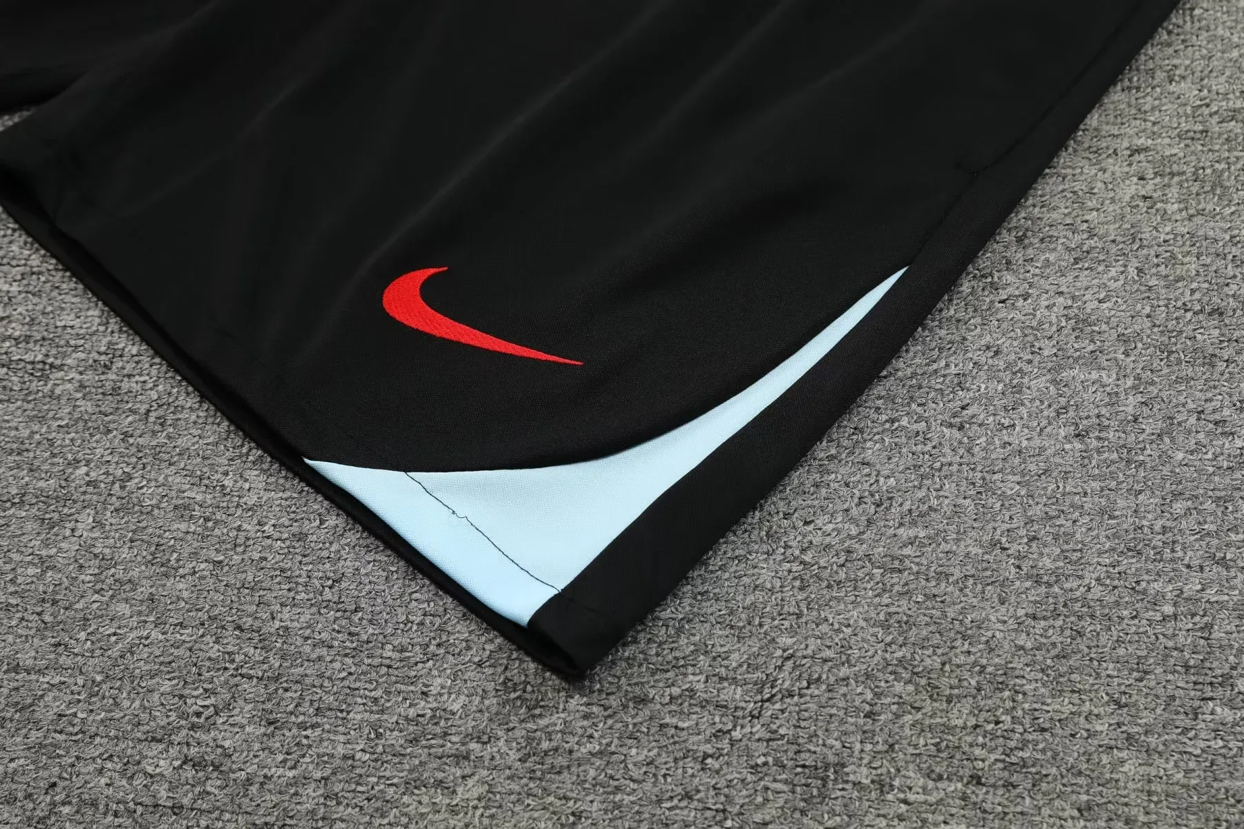 Barcelona 24/25 SUIT 4