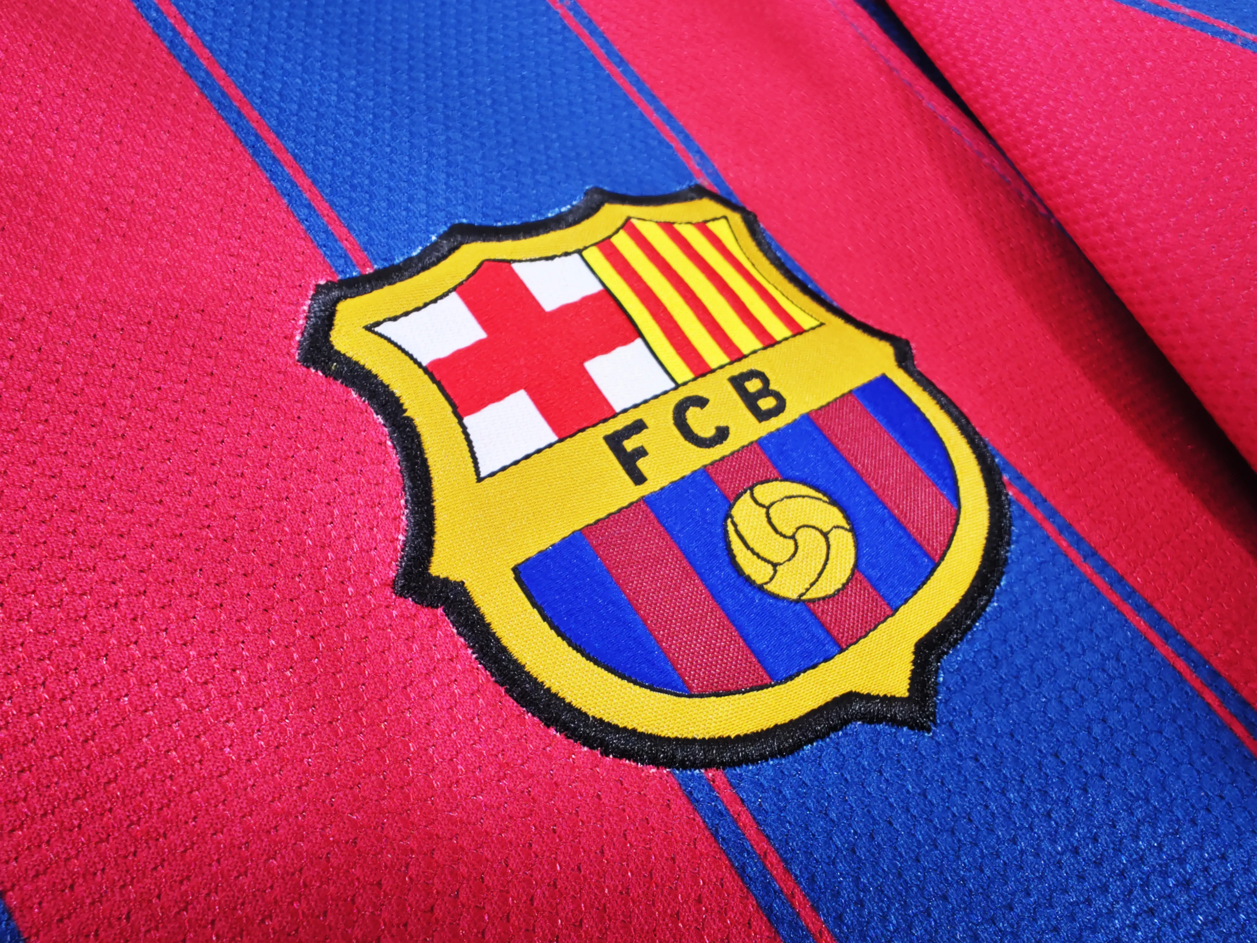 Retro 09/10 Barcelona Home Size: S-XXL 4