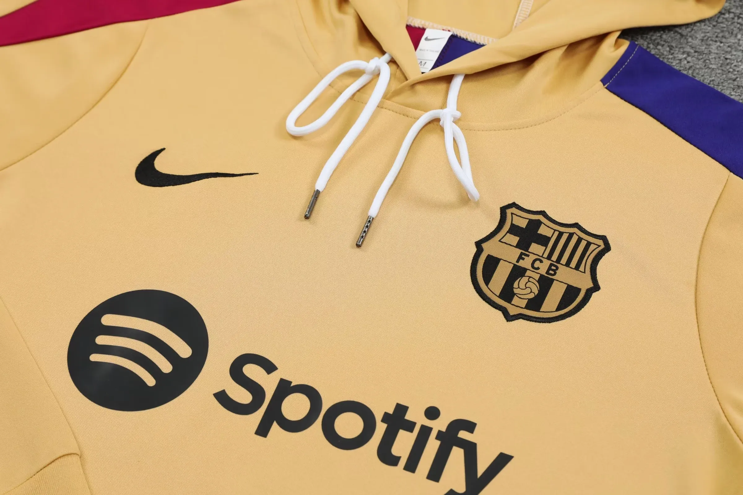 Hooded long-sleeve Barcelona 24/25 suit 4