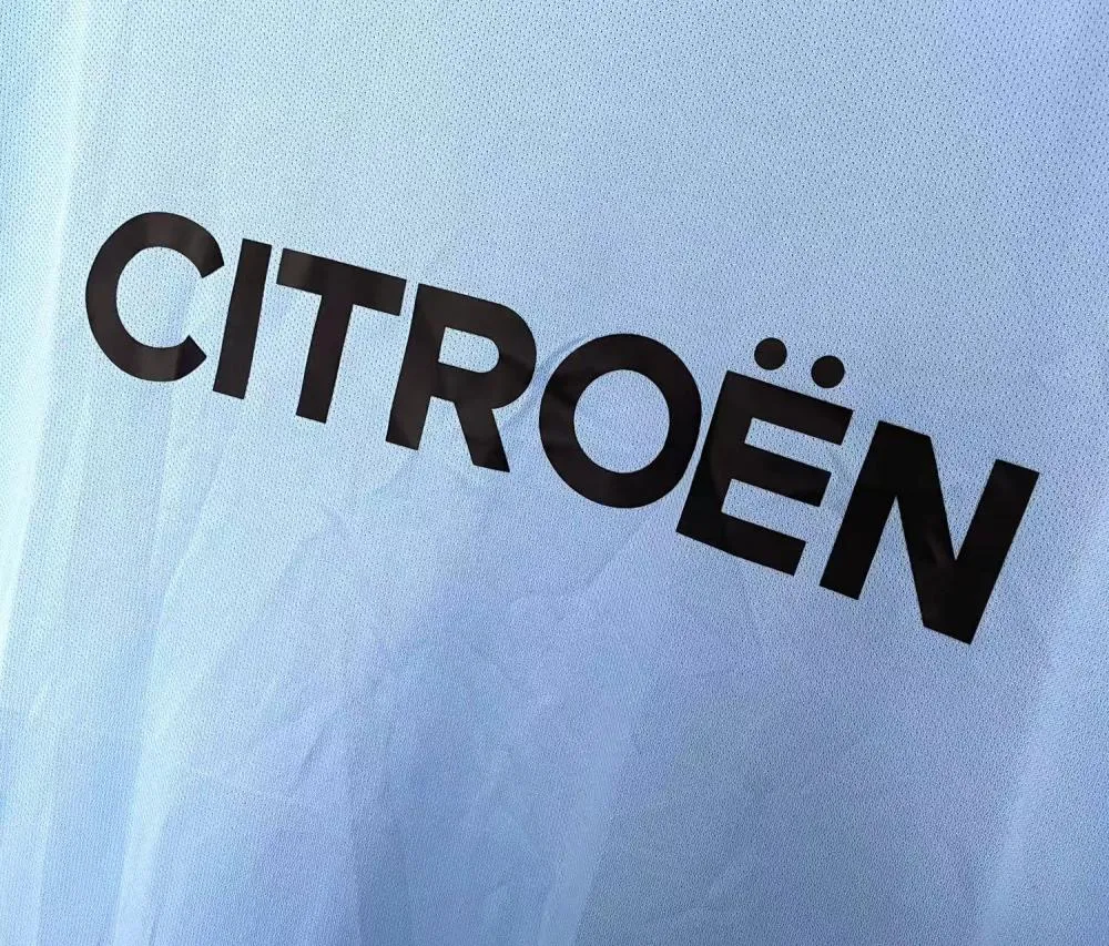 Retro Celta de Vigo 2003/04 home kit 4